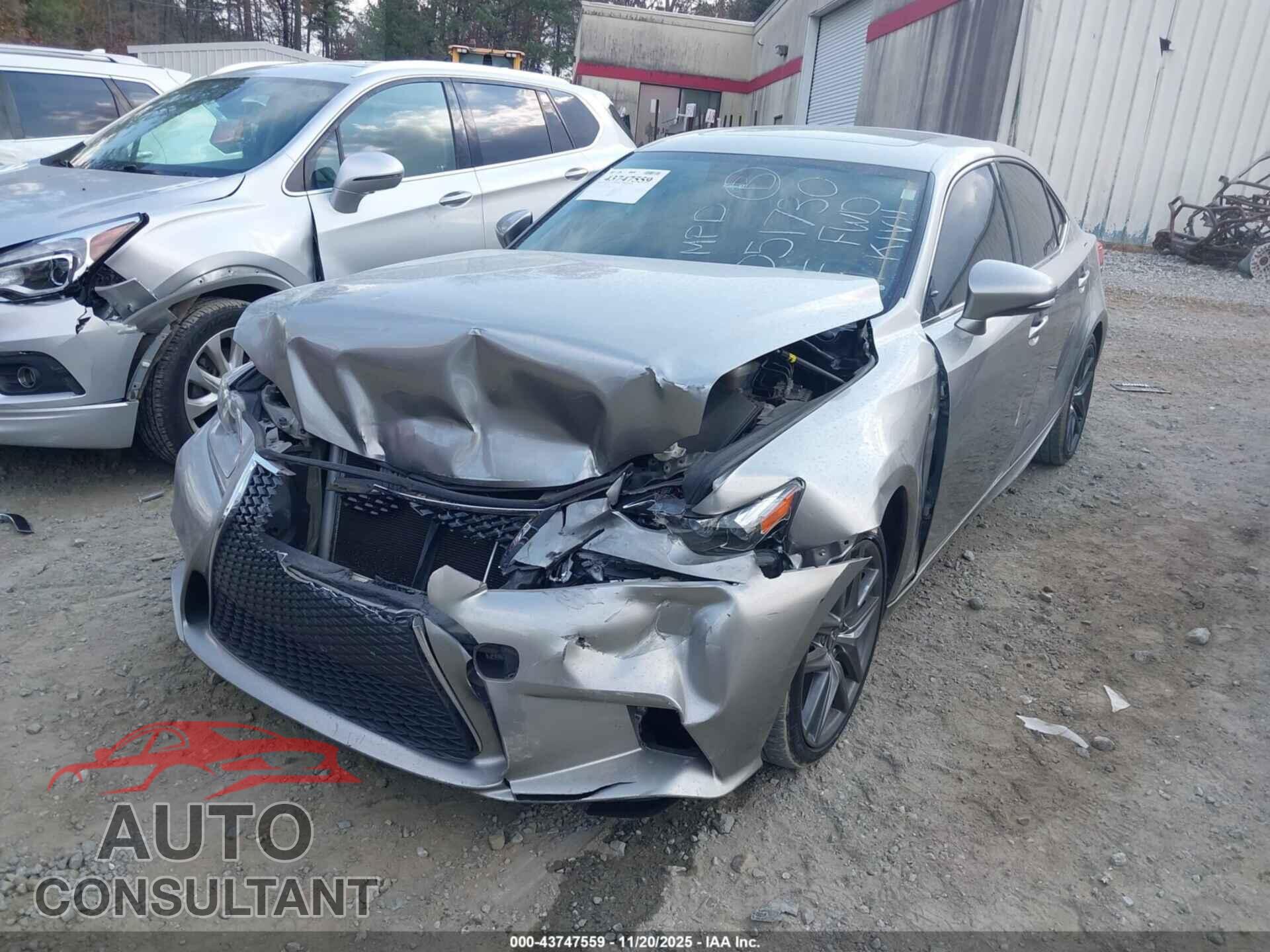 LEXUS IS 250 2015 - JTHBF1D20F5051730