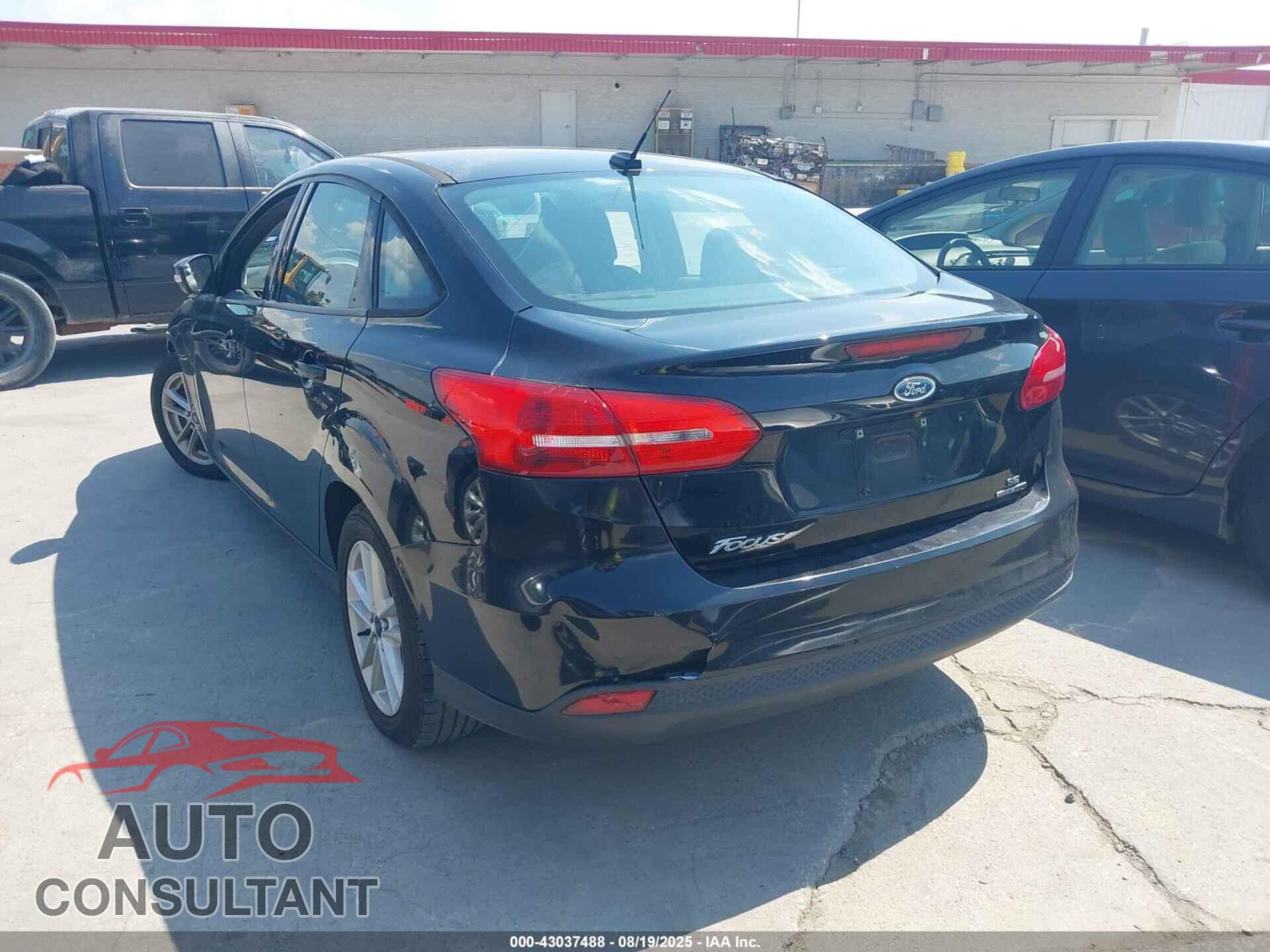 FORD FOCUS 2016 - 1FADP3F27GL319028