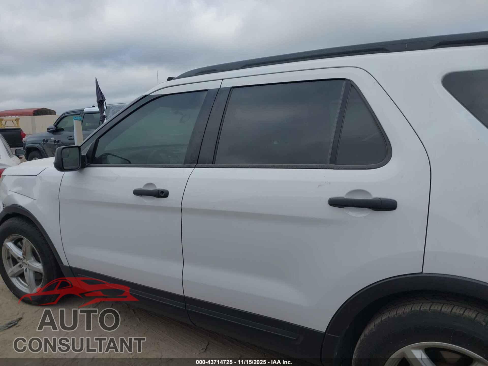 FORD EXPLORER 2018 - 1FM5K7B84JGB17306