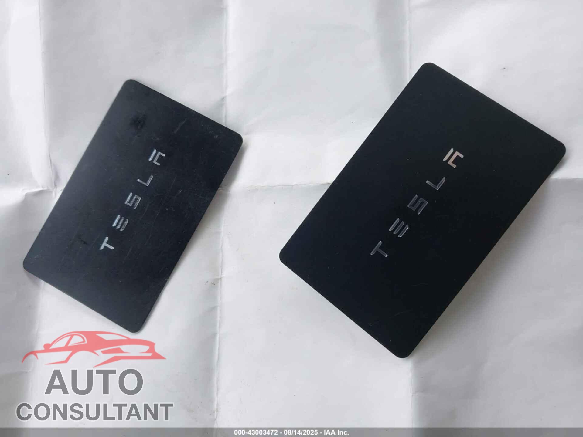 TESLA MODEL 3 2024 - 5YJ3E1EAXRF842235