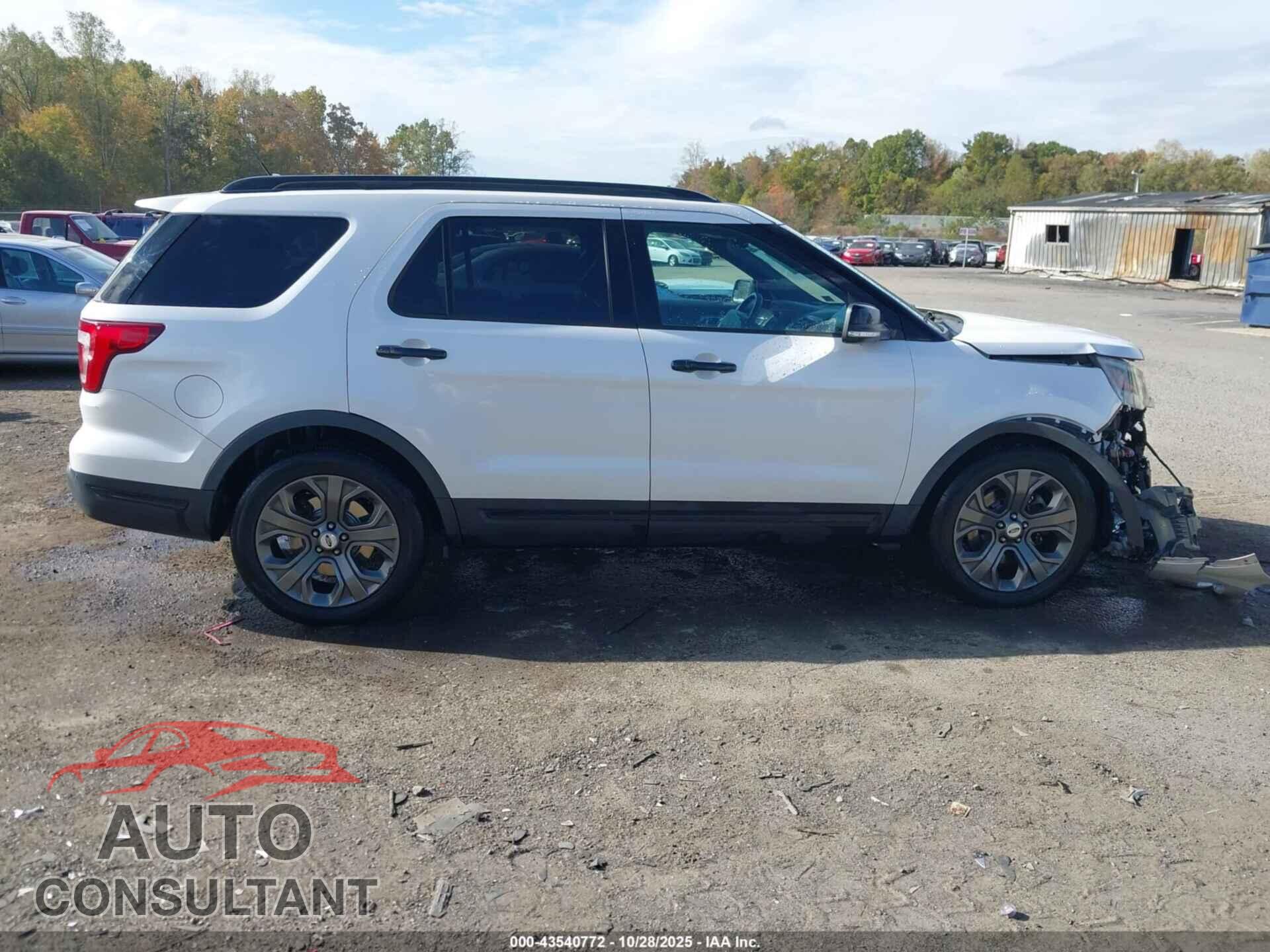 FORD EXPLORER 2018 - 1FM5K8GTXJGB85015