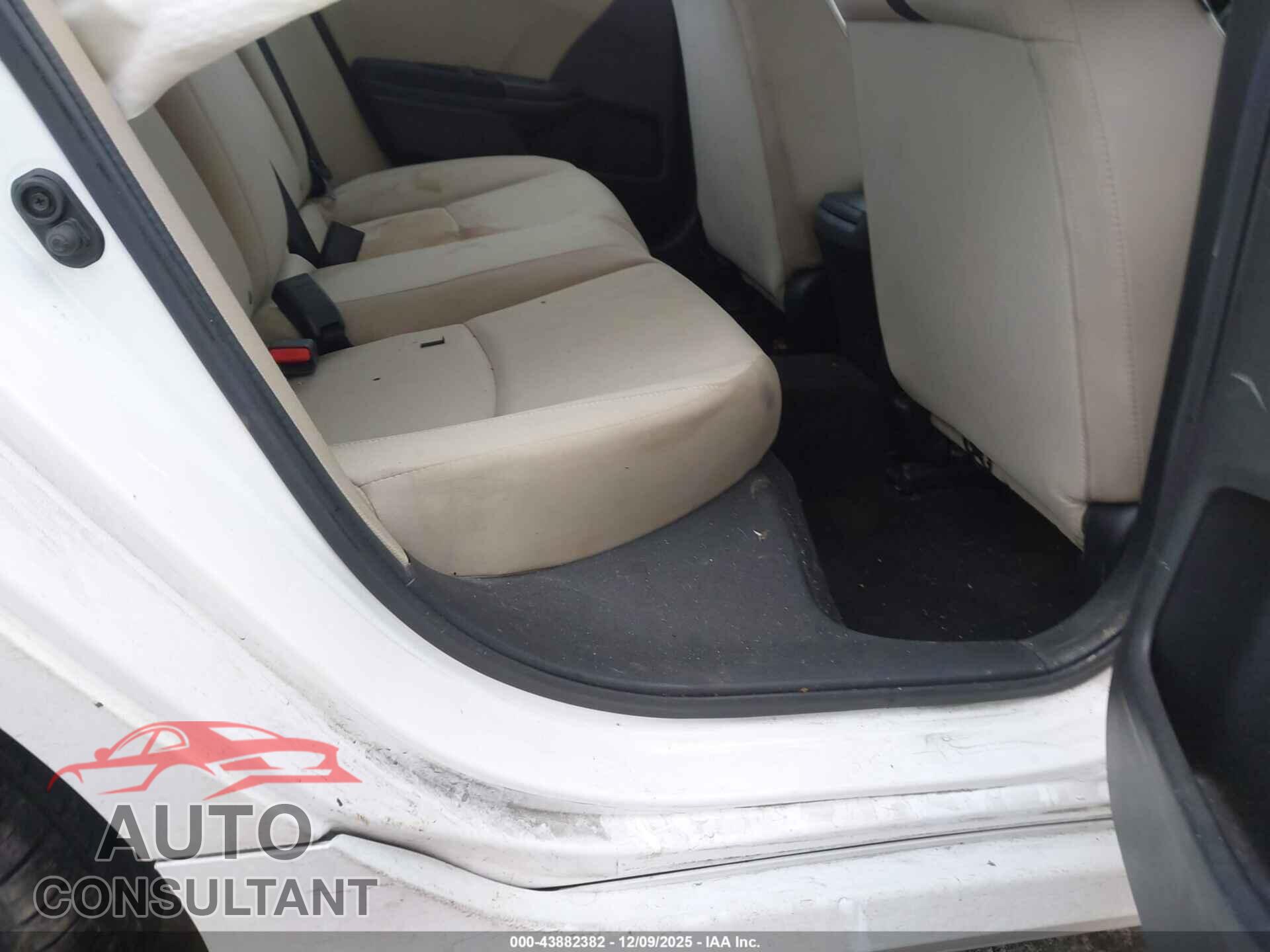 HONDA CIVIC 2017 - 2HGFC2F59HH543517