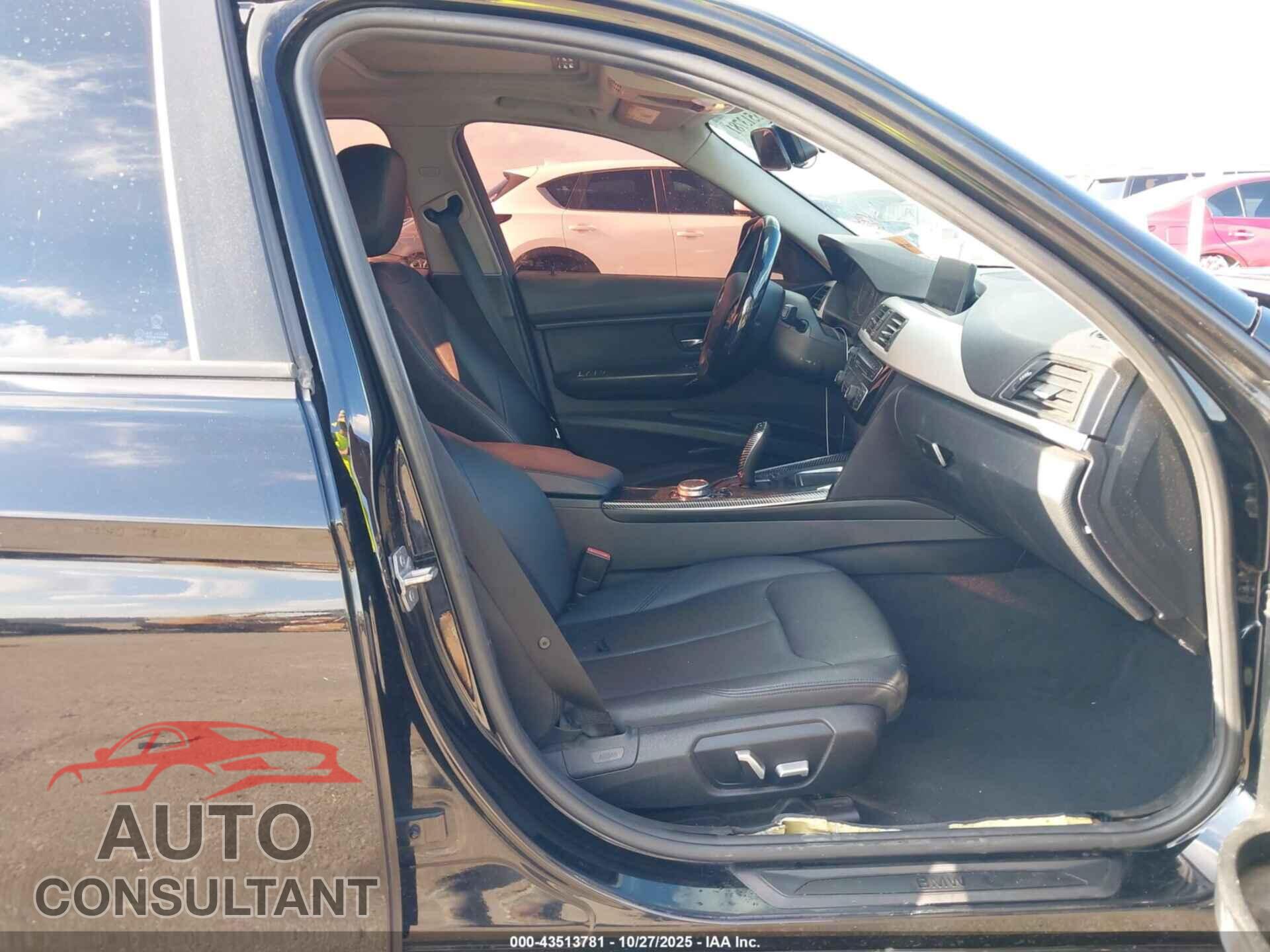 BMW 320I 2016 - WBA8E5G58GNU19128