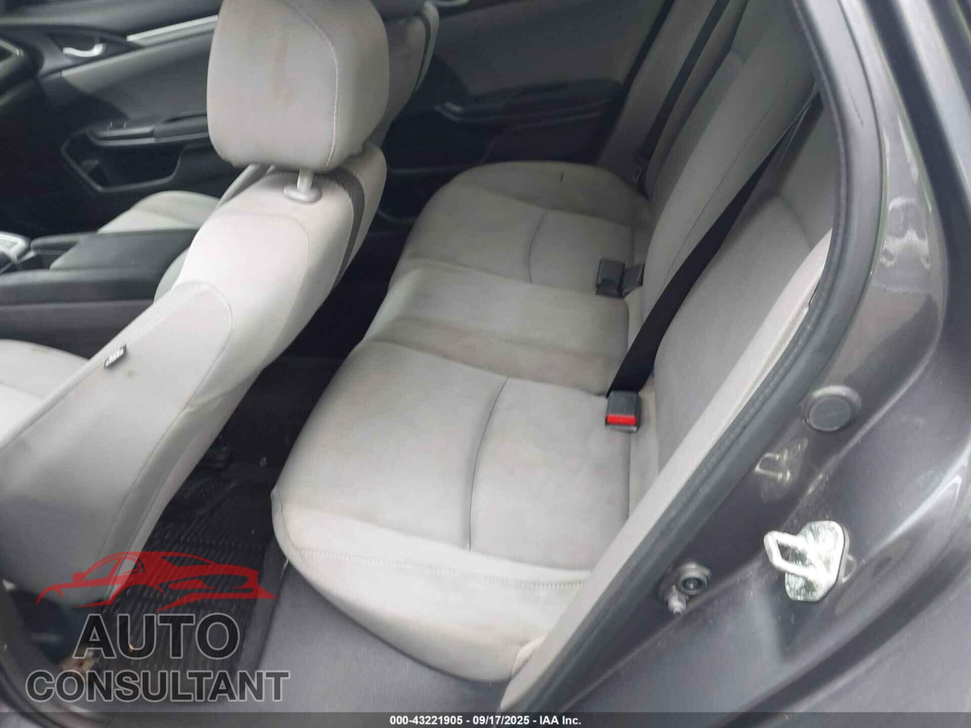 HONDA CIVIC 2017 - 19XFC2F55HE224609