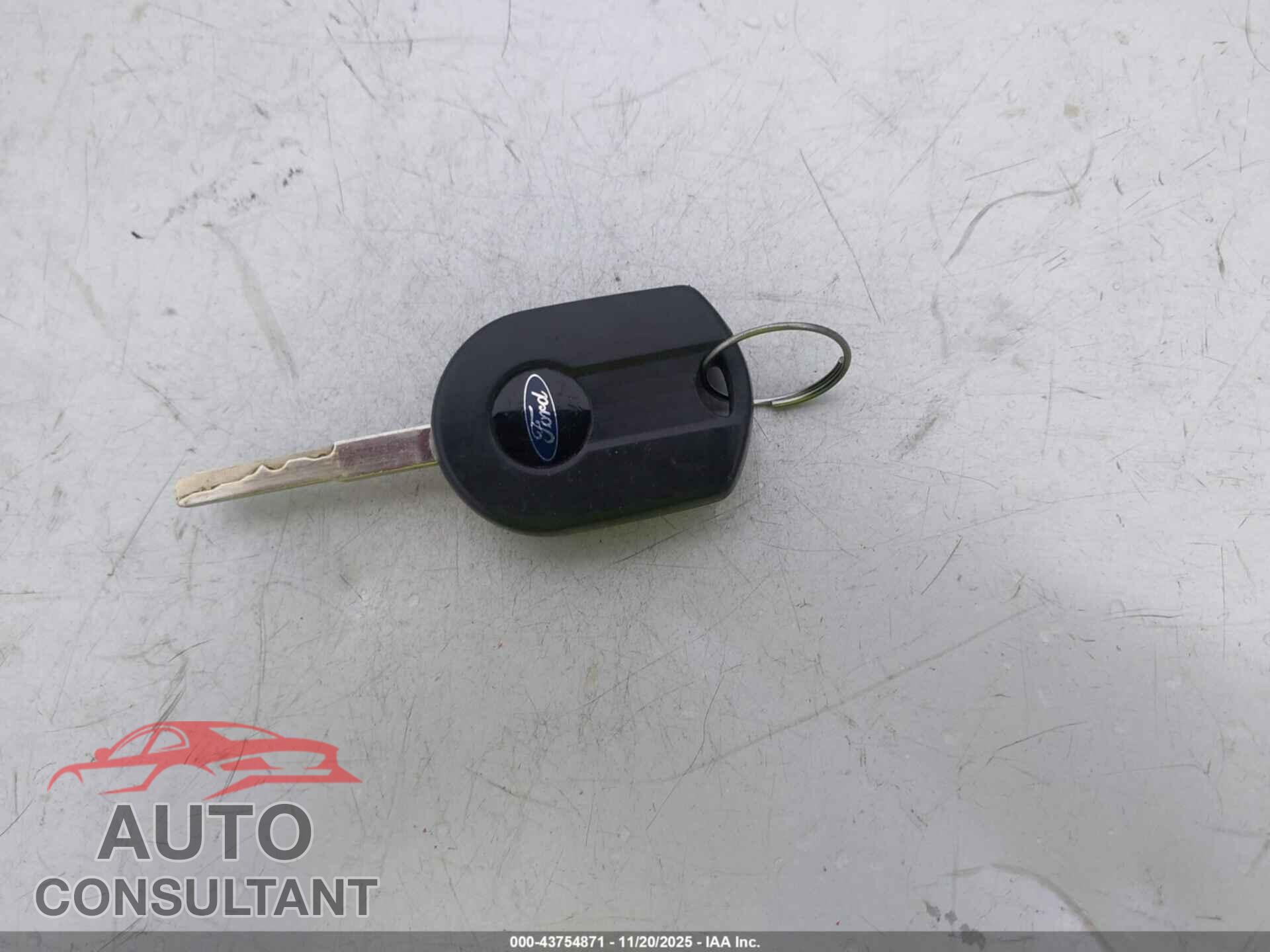 FORD FOCUS 2013 - 1FADP3F26DL364005