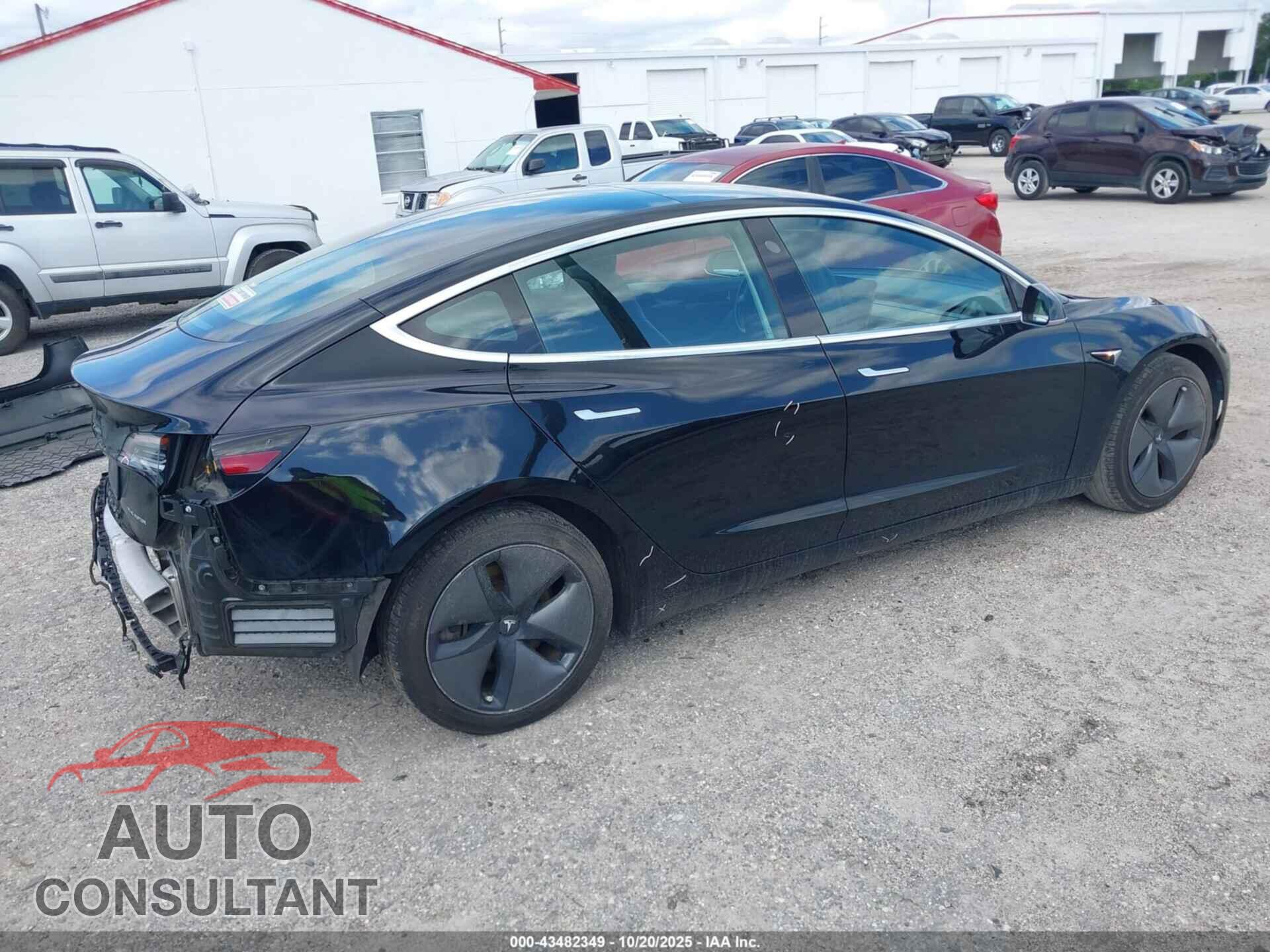 TESLA MODEL 3 2019 - 5YJ3E1EB3KF208909