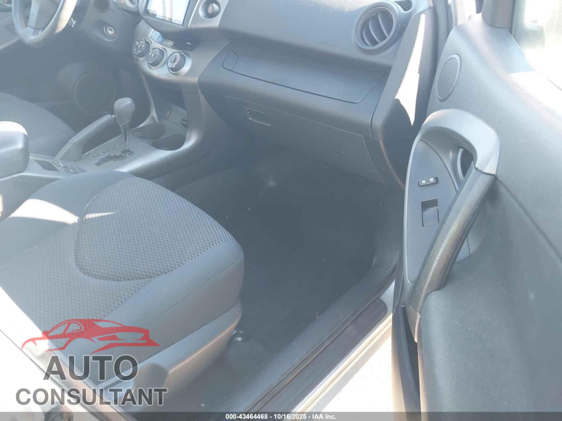 TOYOTA RAV4 2011 - 2T3RF4DV2BW155103