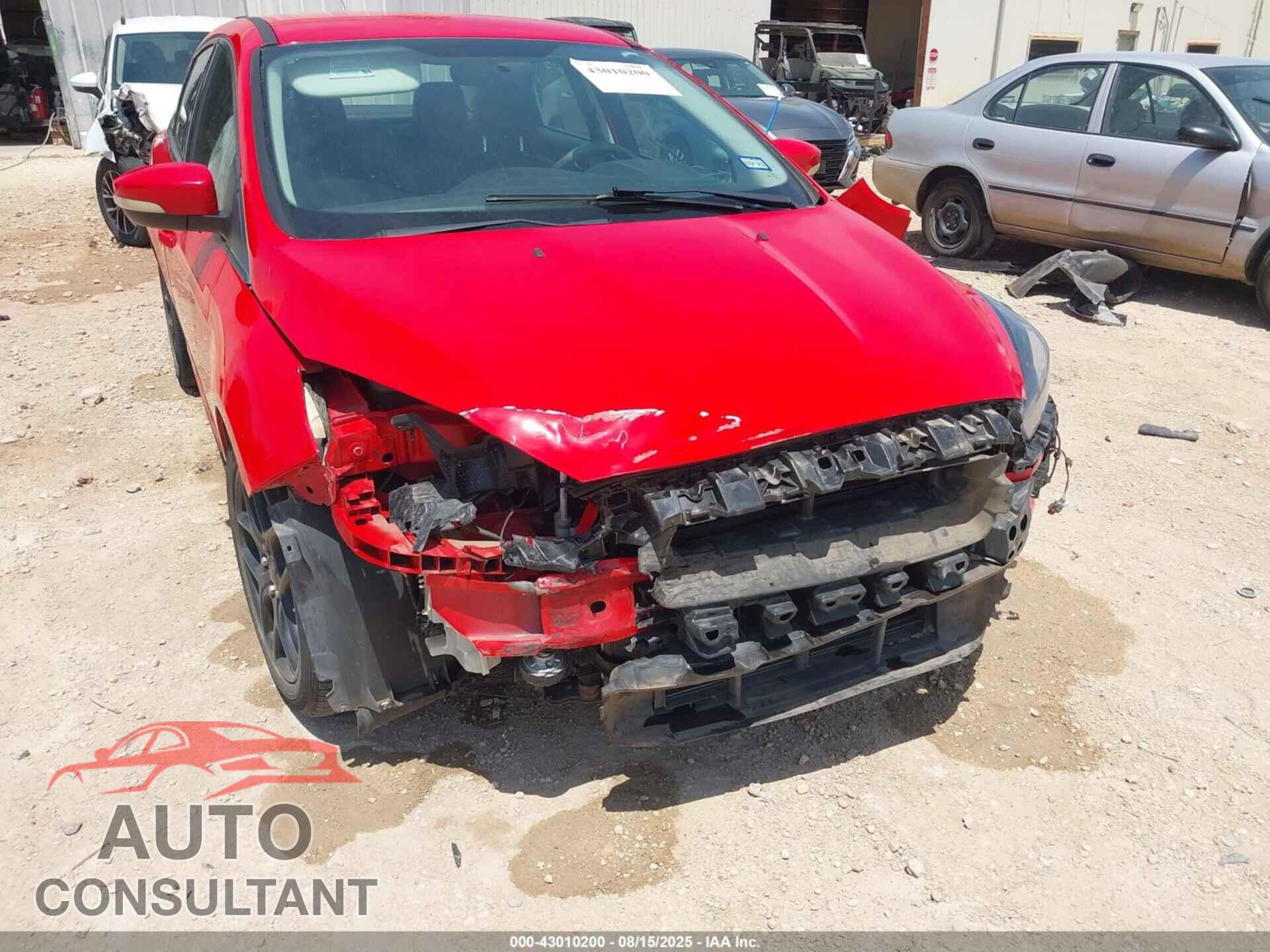 FORD FOCUS 2016 - 1FADP3F21GL267573