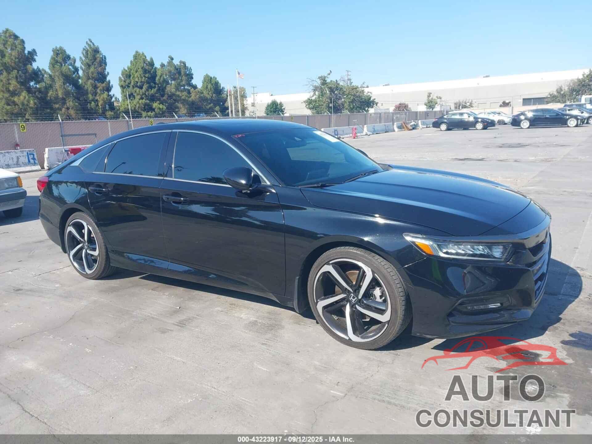 HONDA ACCORD 2018 - 1HGCV2F35JA012847
