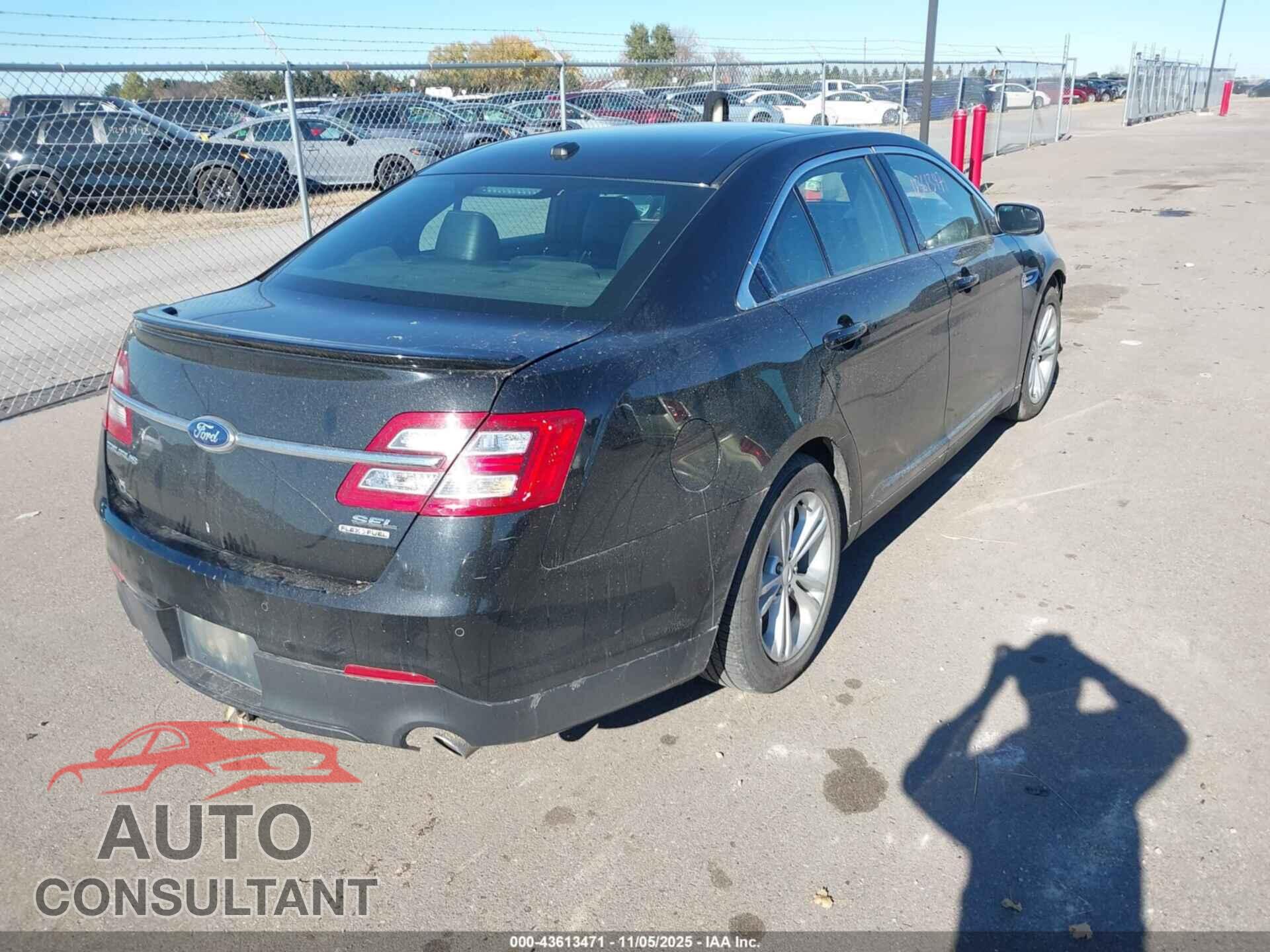 FORD TAURUS 2013 - 1FAHP2E80DG118772