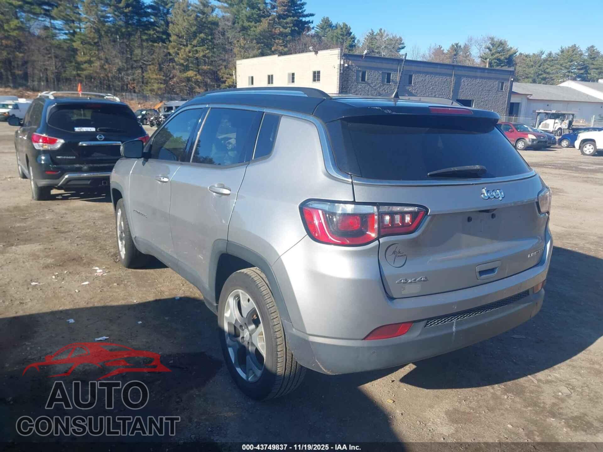 JEEP COMPASS 2018 - 3C4NJDCB6JT212042