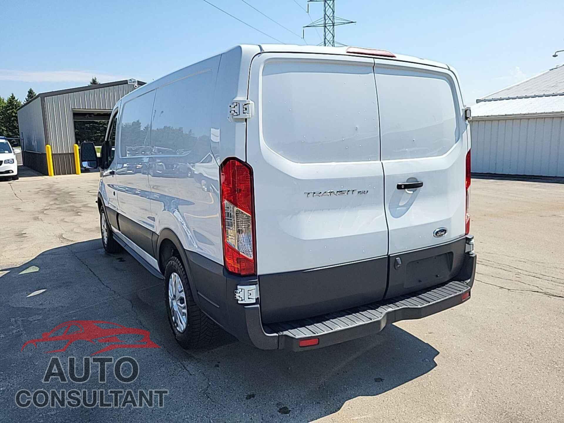 FORD TRANSIT 2018 - 1FTYE1YM8JKA04479
