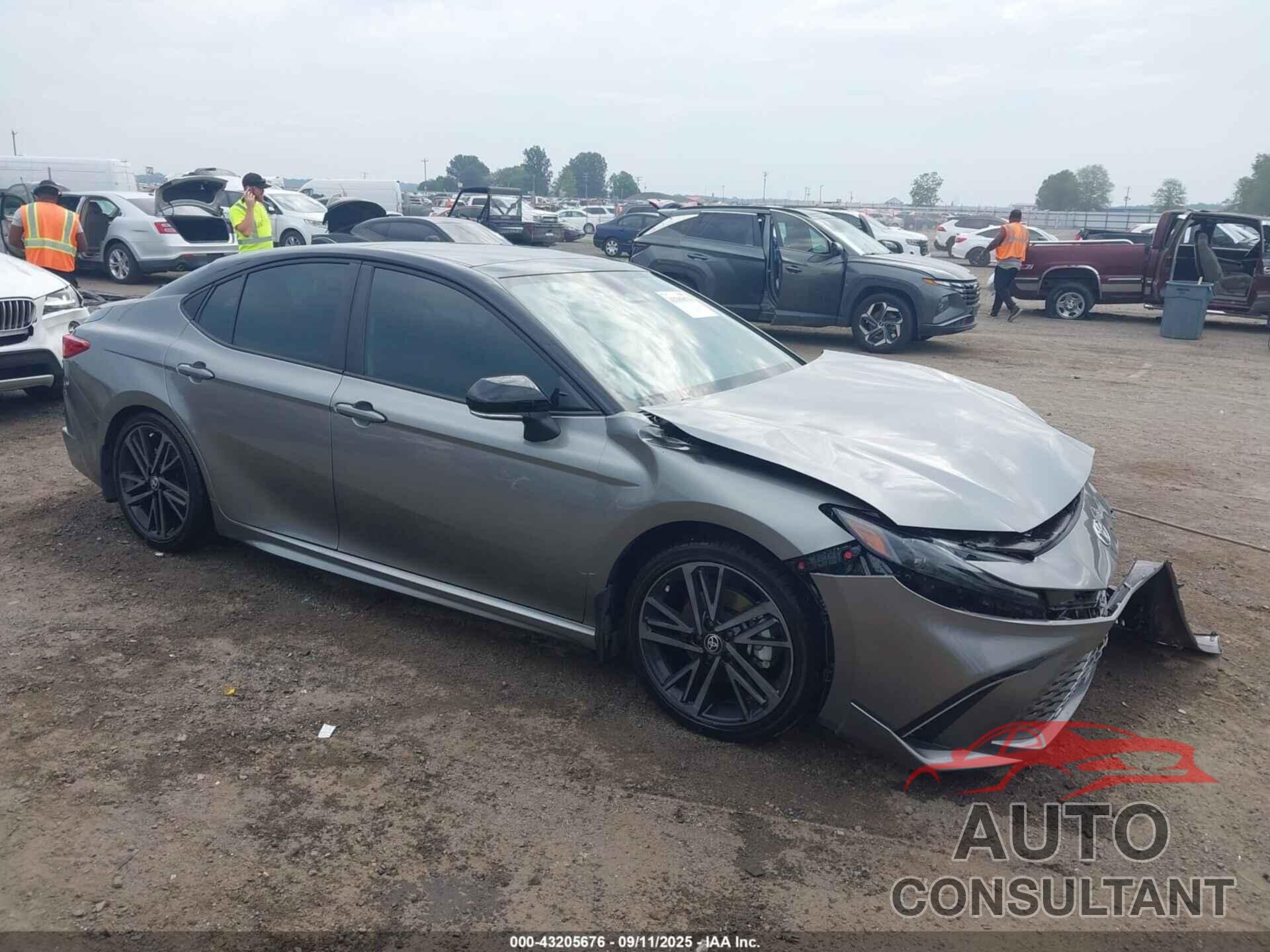 TOYOTA CAMRY 2025 - 4T1DAACK8SU605215