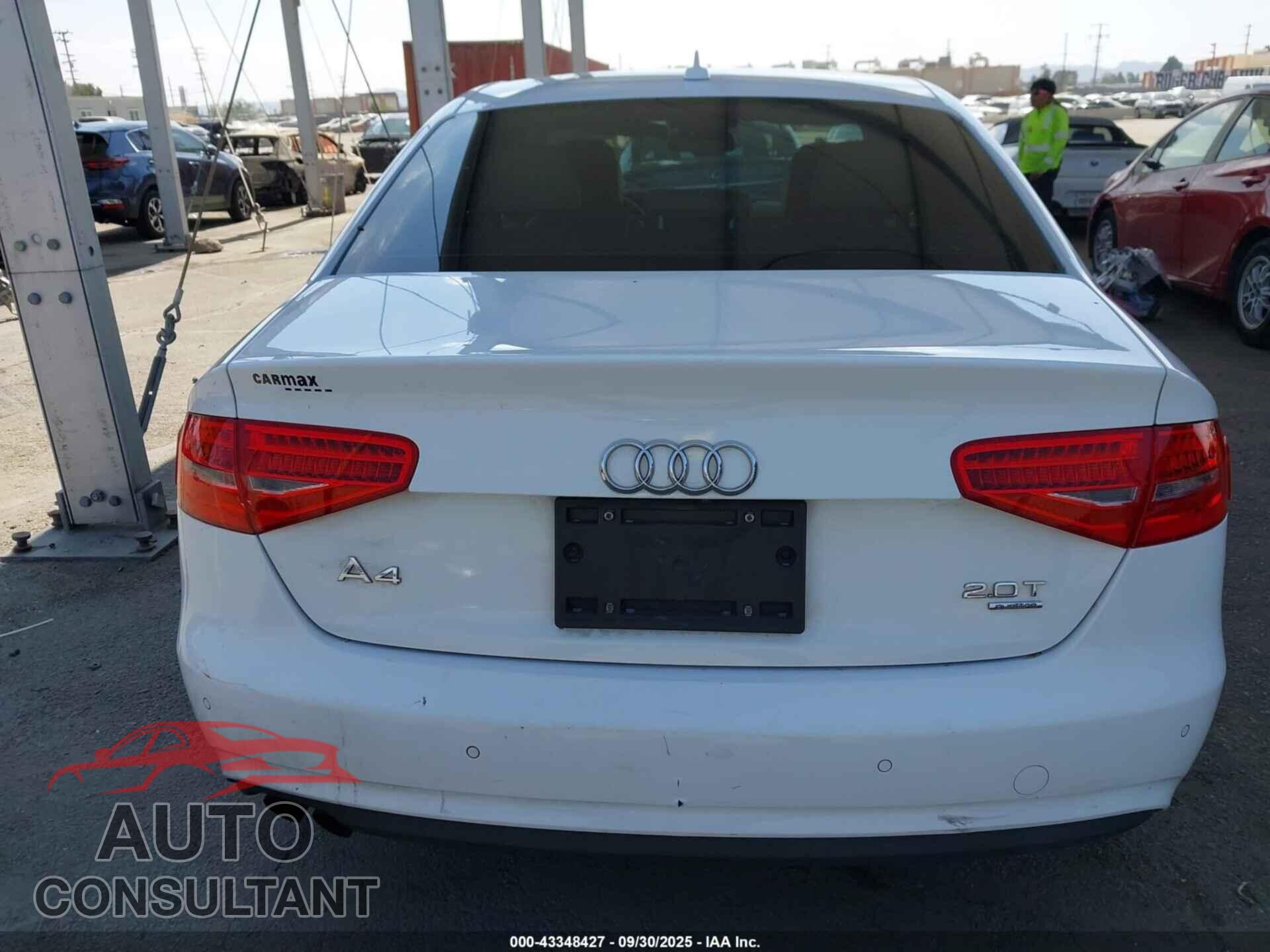 AUDI A4 2013 - WAUFFAFL9DN043645