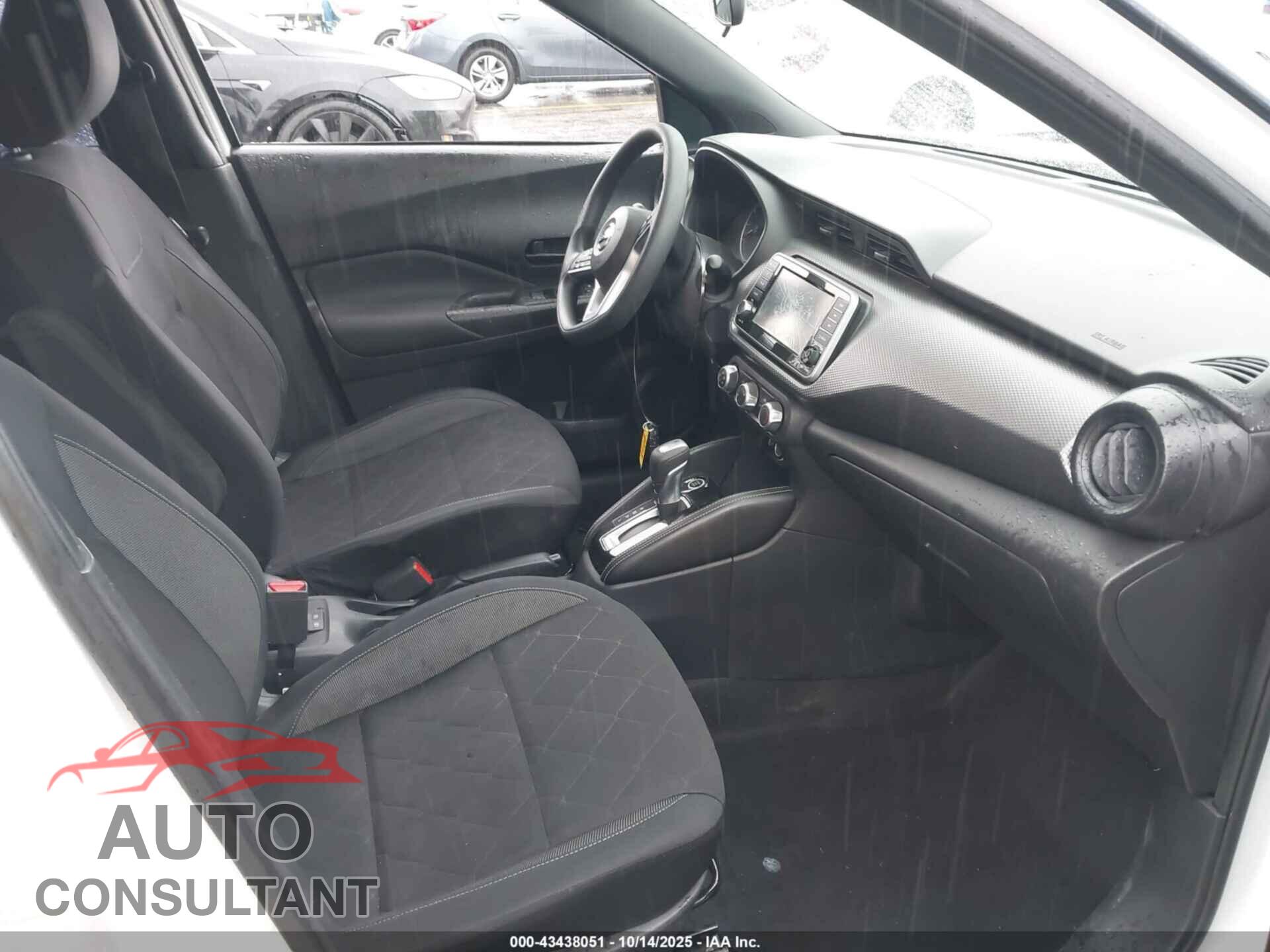 NISSAN KICKS 2018 - 3N1CP5CU2JL523743
