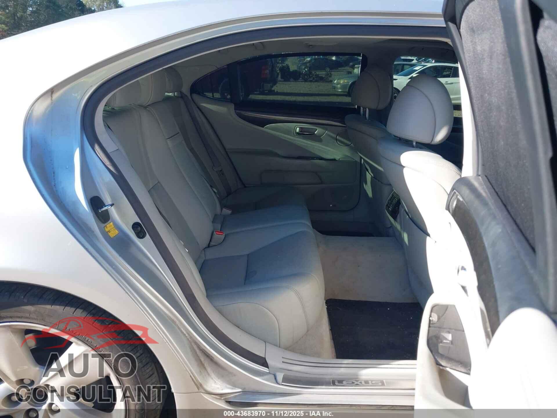 LEXUS LS 460 2010 - JTHGL5EF7A5041521