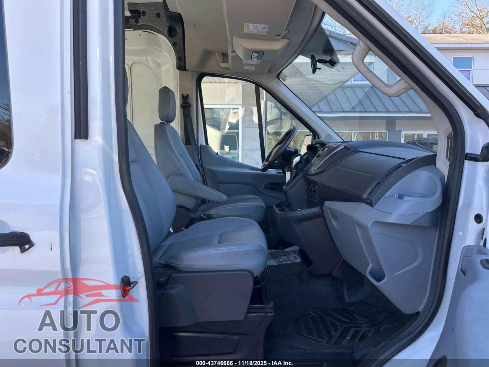 FORD TRANSIT-250 2015 - 1FTNR2CM7FKA89925