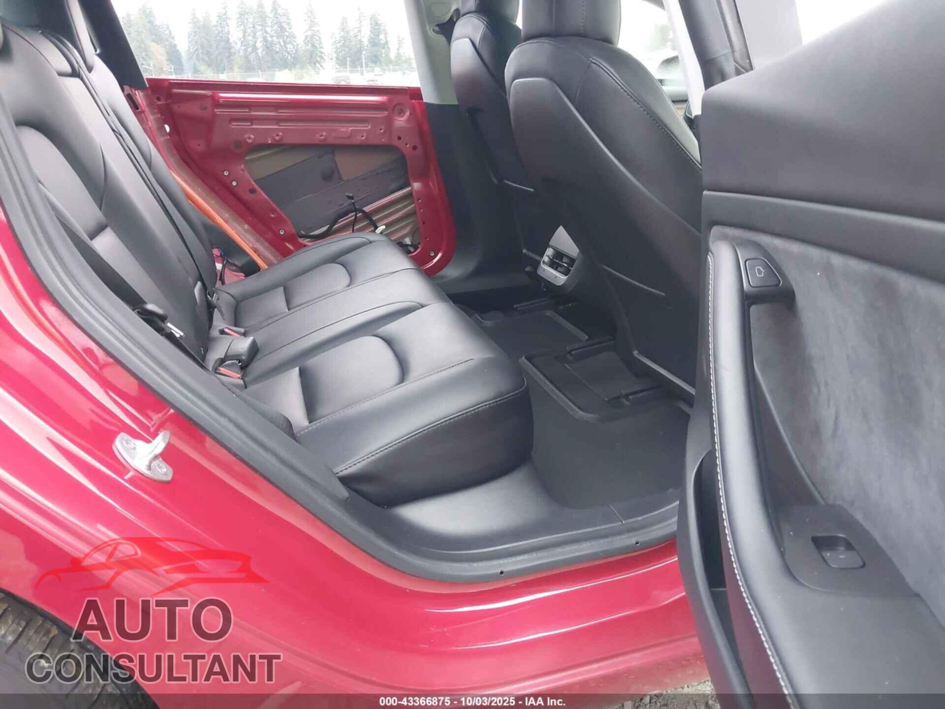 TESLA MODEL 3 2021 - 5YJ3E1EA3MF085204