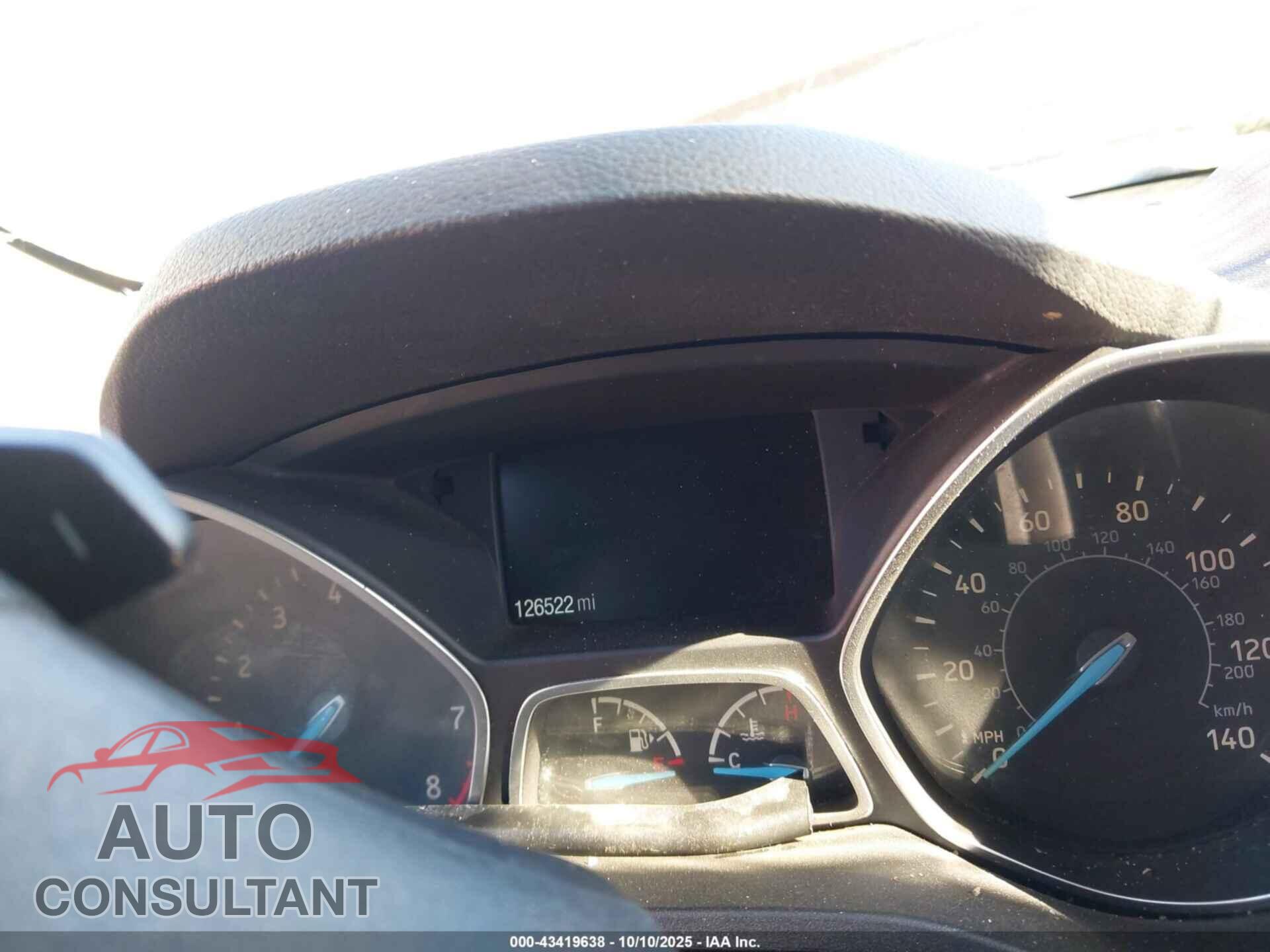 FORD ESCAPE 2017 - 1FMCU9JD2HUB13472
