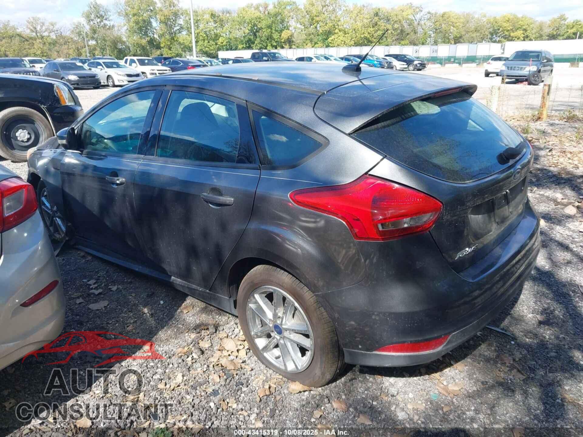 FORD FOCUS 2017 - 1FADP3K24HL225275