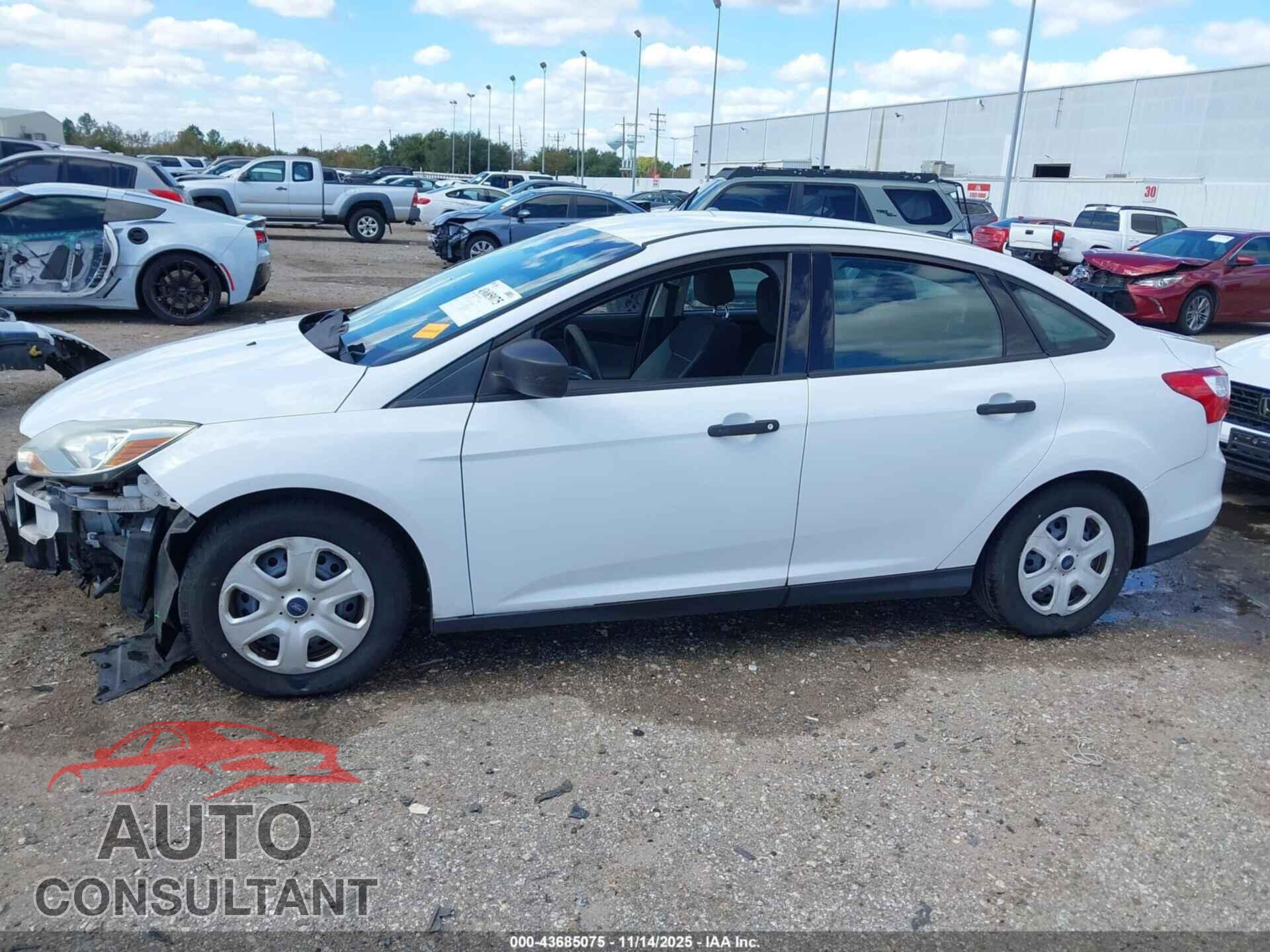 FORD FOCUS 2013 - 1FADP3E23DL372984