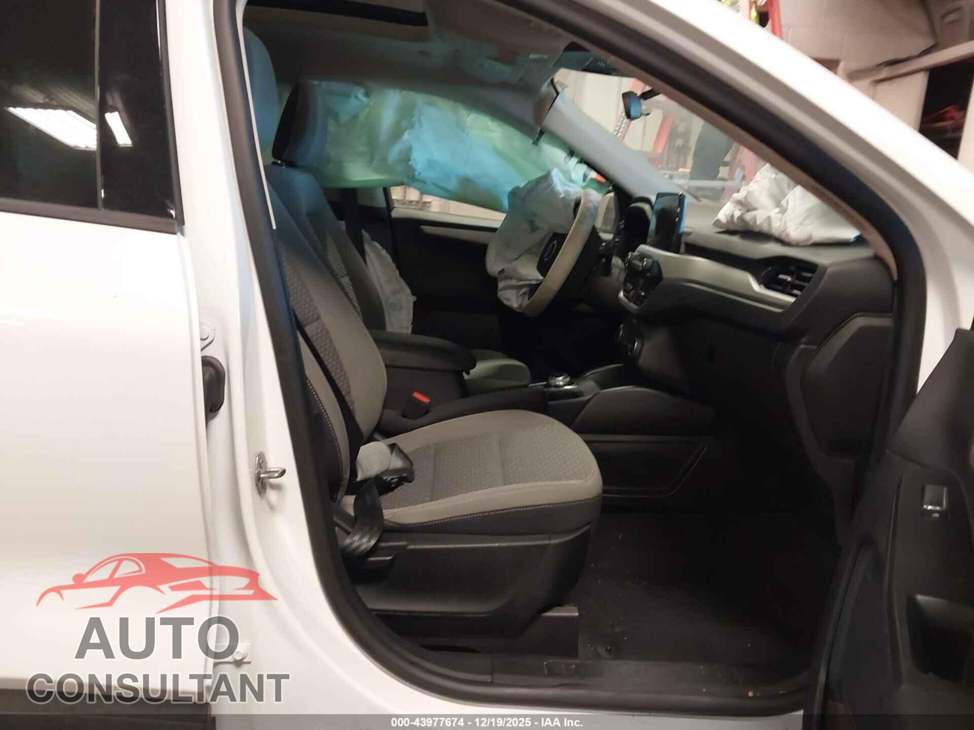 FORD ESCAPE 2020 - 1FMCU9G65LUA96619