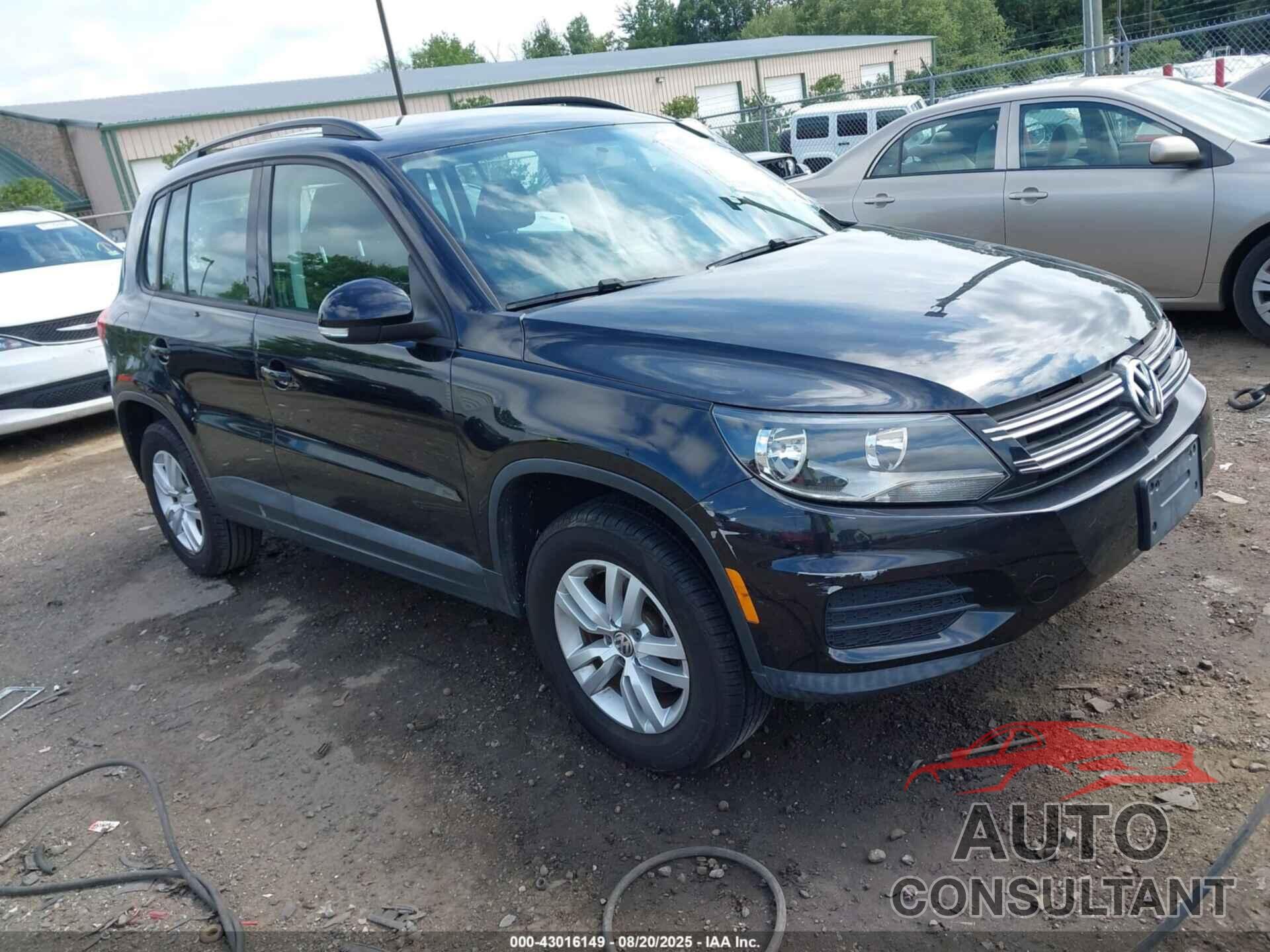 VOLKSWAGEN TIGUAN 2015 - WVGAV7AXXFW604845