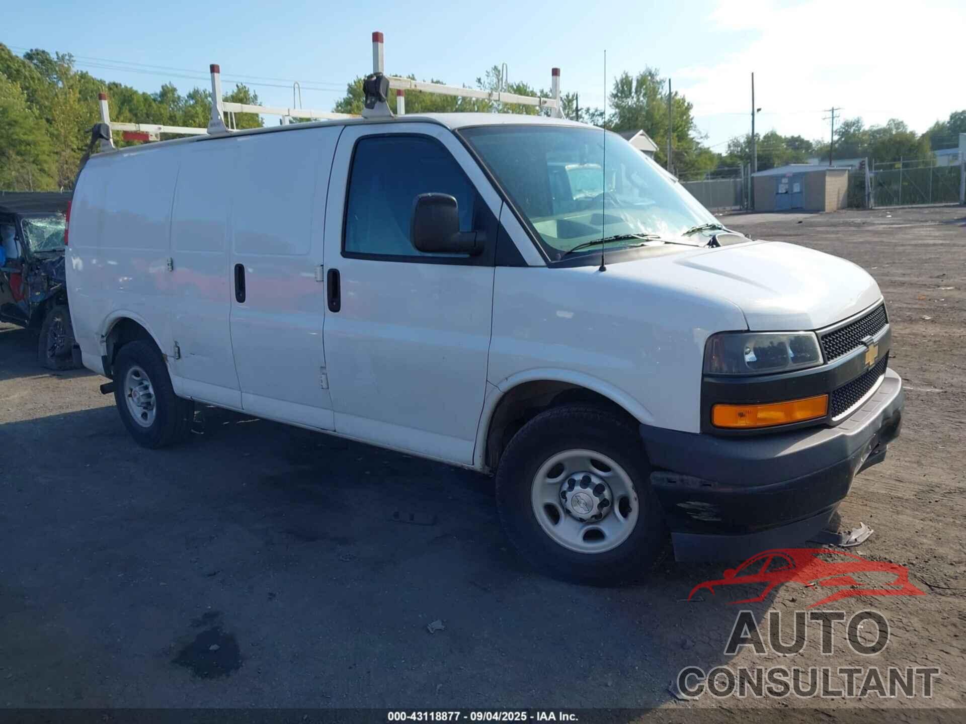 CHEVROLET EXPRESS G3500 2019 - 1GCZGGFG0K1245894