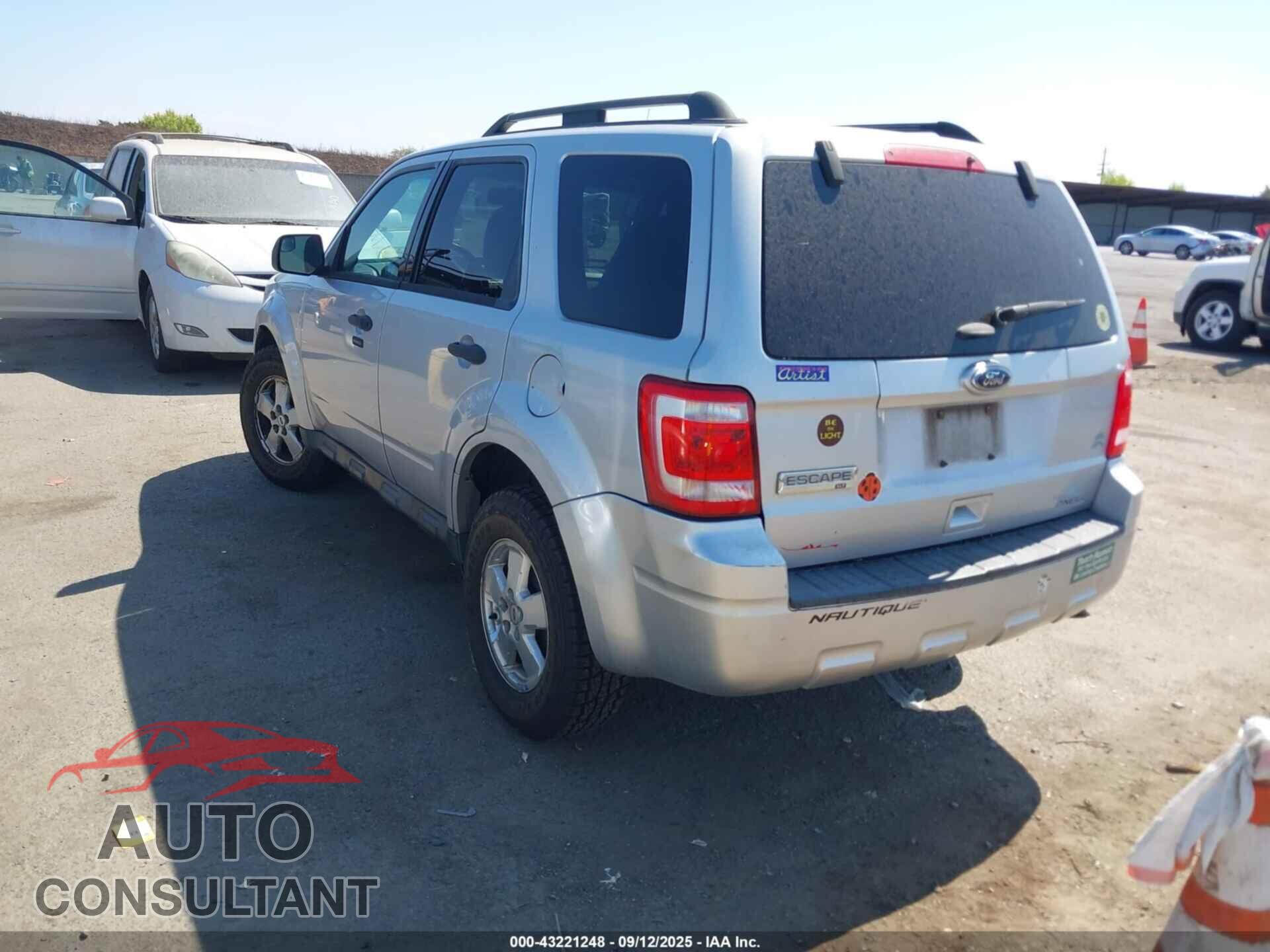 FORD ESCAPE 2011 - 1FMCU9D71BKC11370