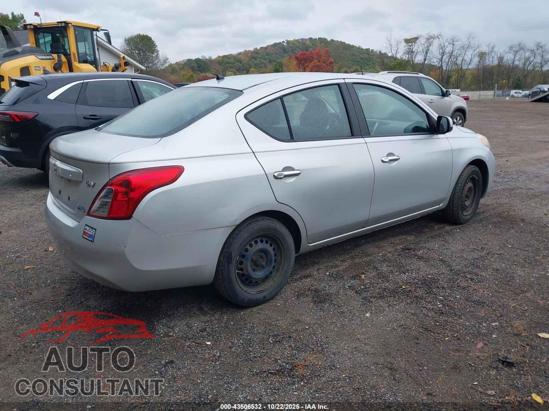 NISSAN VERSA 2012 - 3N1CN7AP1CL811545