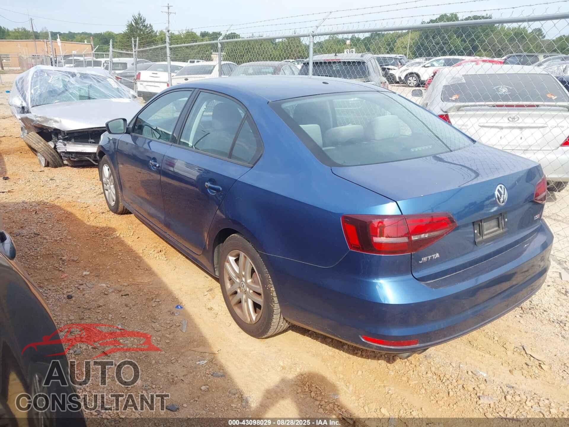 VOLKSWAGEN JETTA 2018 - 3VW2B7AJ1JM242553