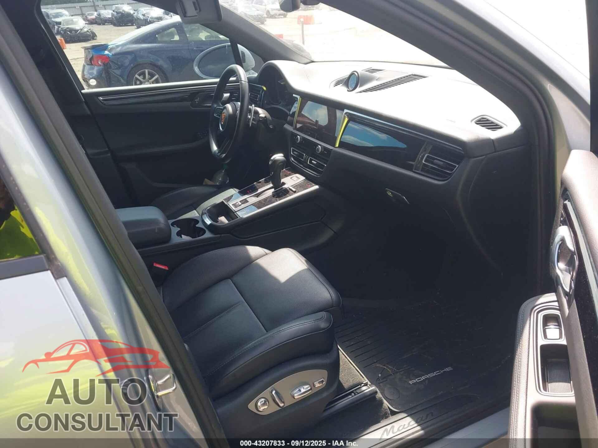 PORSCHE MACAN 2023 - WP1AA2A58PLB09868