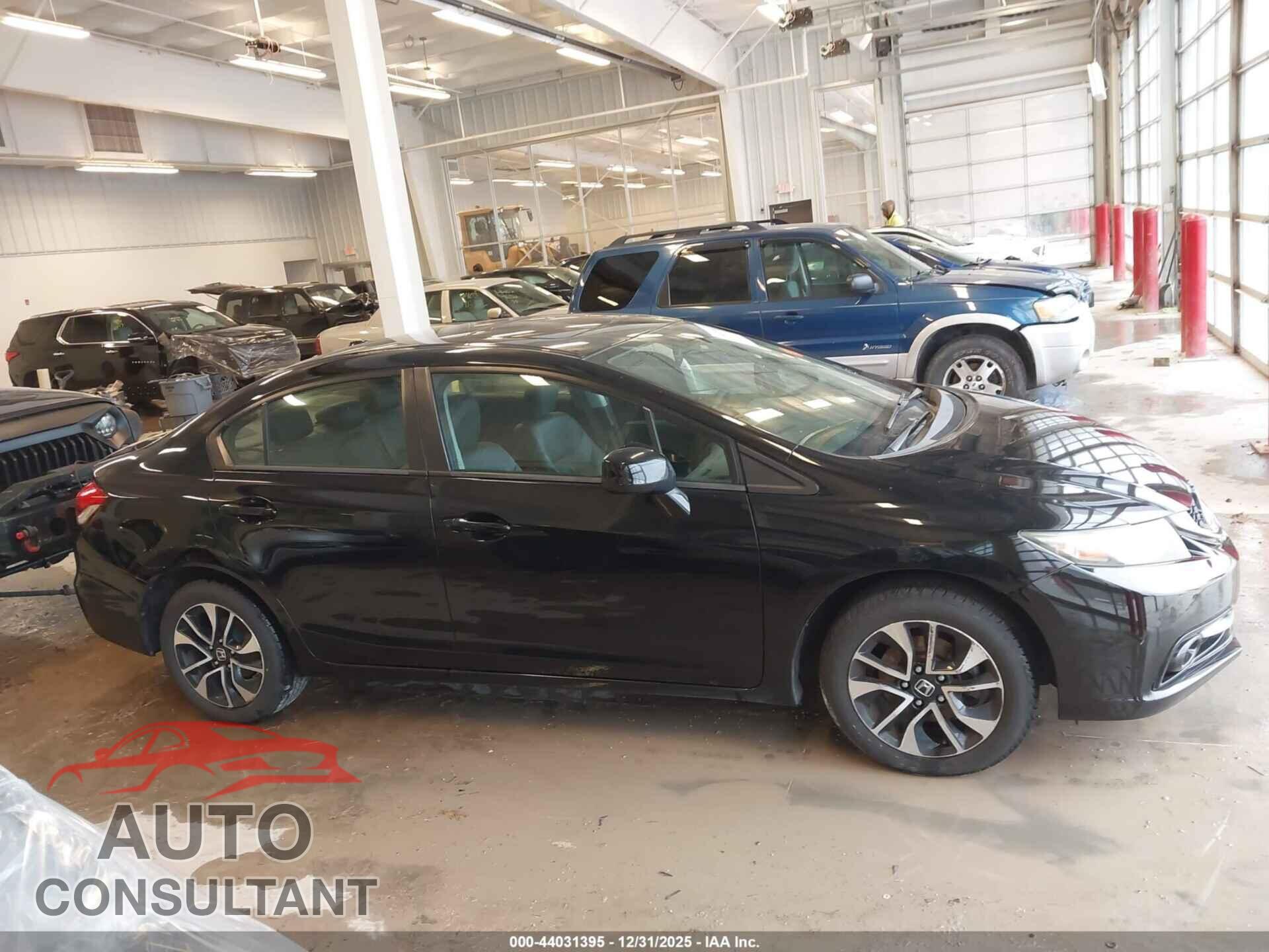 HONDA CIVIC 2013 - 19XFB2F97DE031877