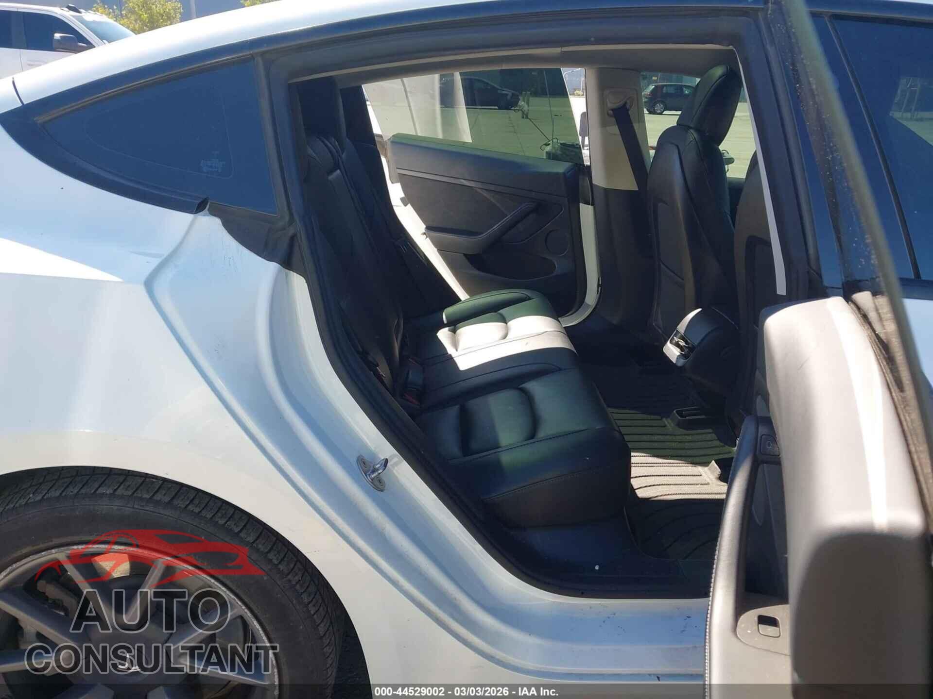 TESLA MODEL 3 2023 - 5YJ3E1EAXPF458517