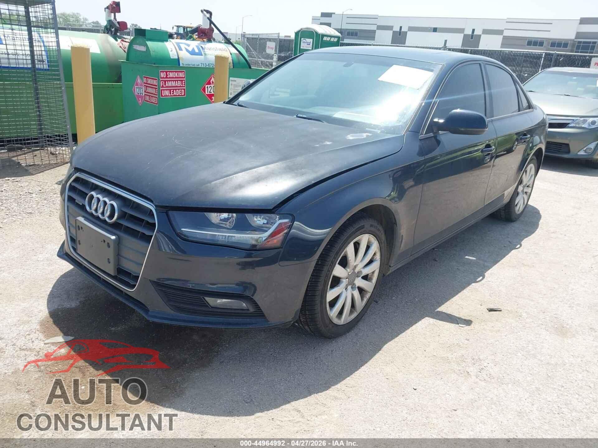 AUDI A4 2013 - WAUBFAFL8DN043716