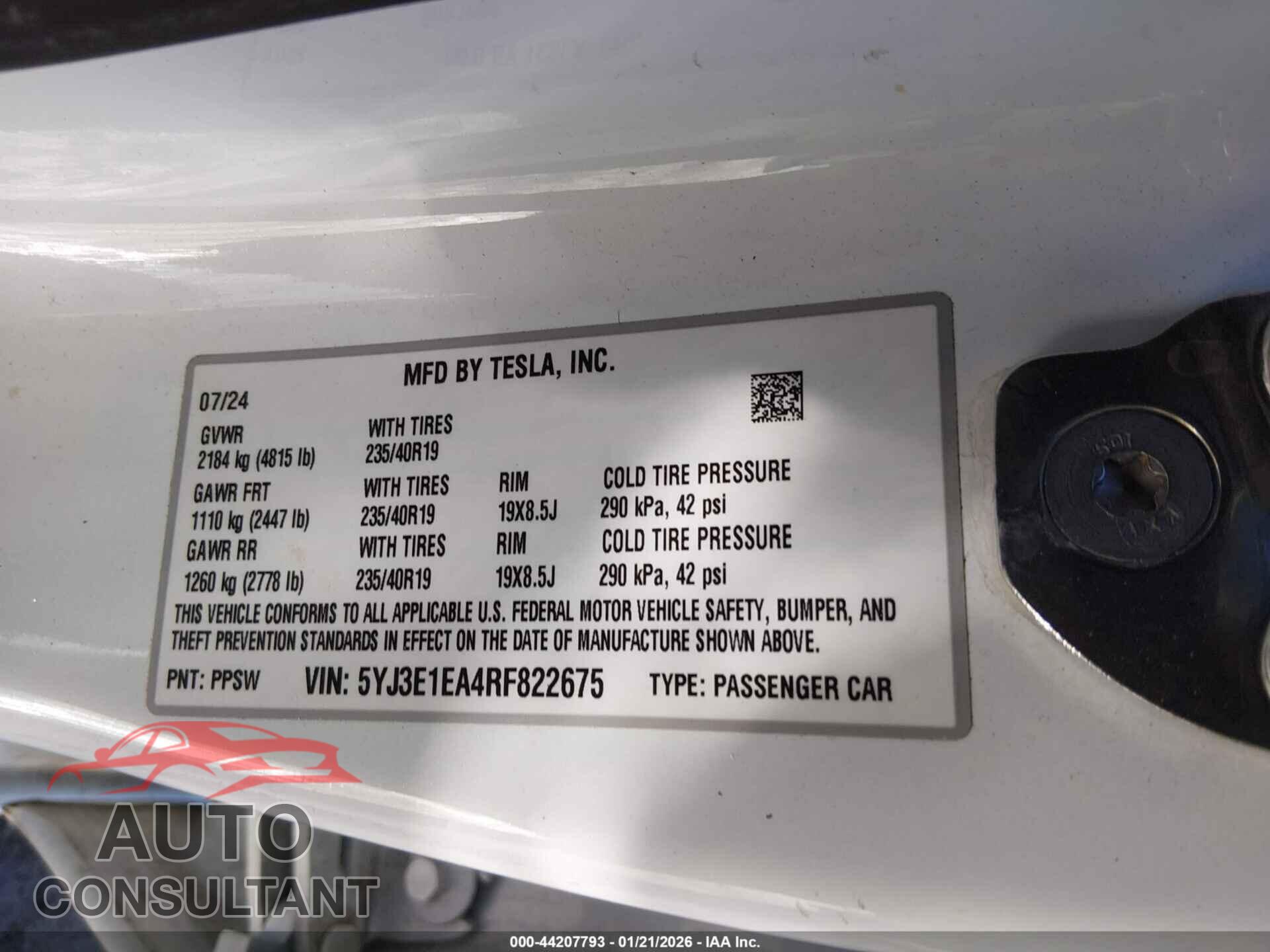 TESLA MODEL 3 2024 - 5YJ3E1EA4RF822675