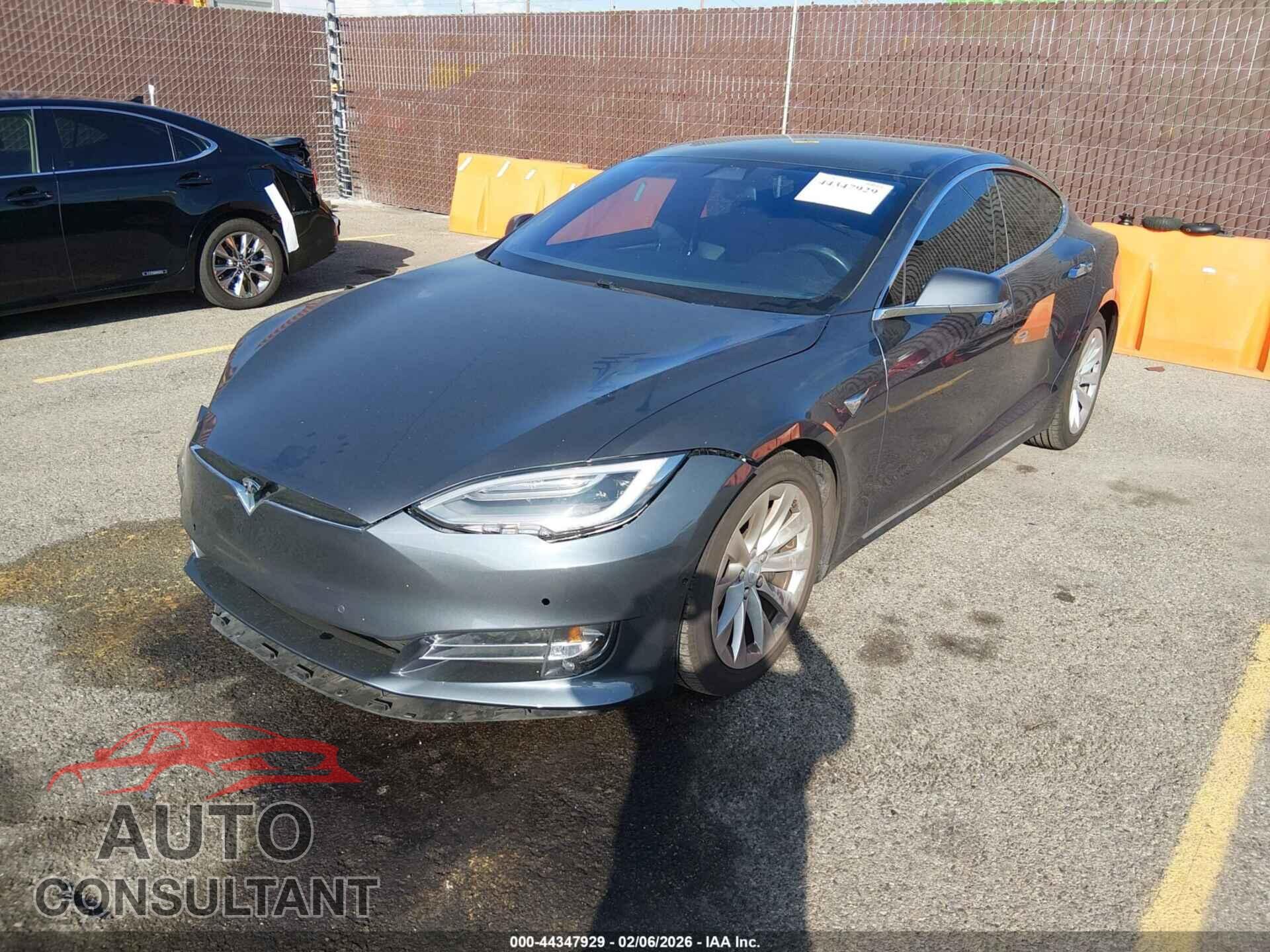 TESLA MODEL S 2018 - 5YJSA1E28JF295227