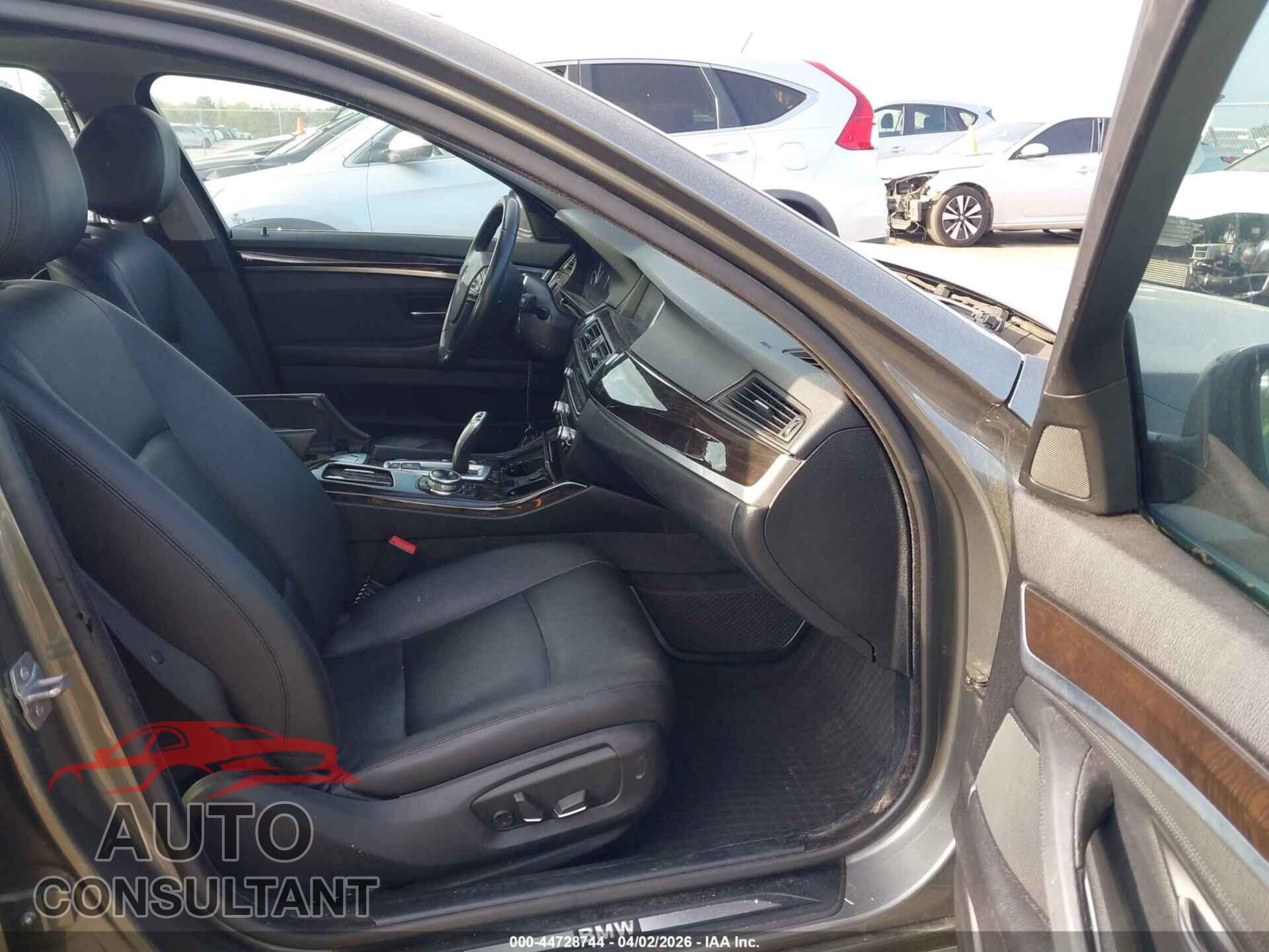 BMW 528I 2014 - WBA5A5C51ED511298