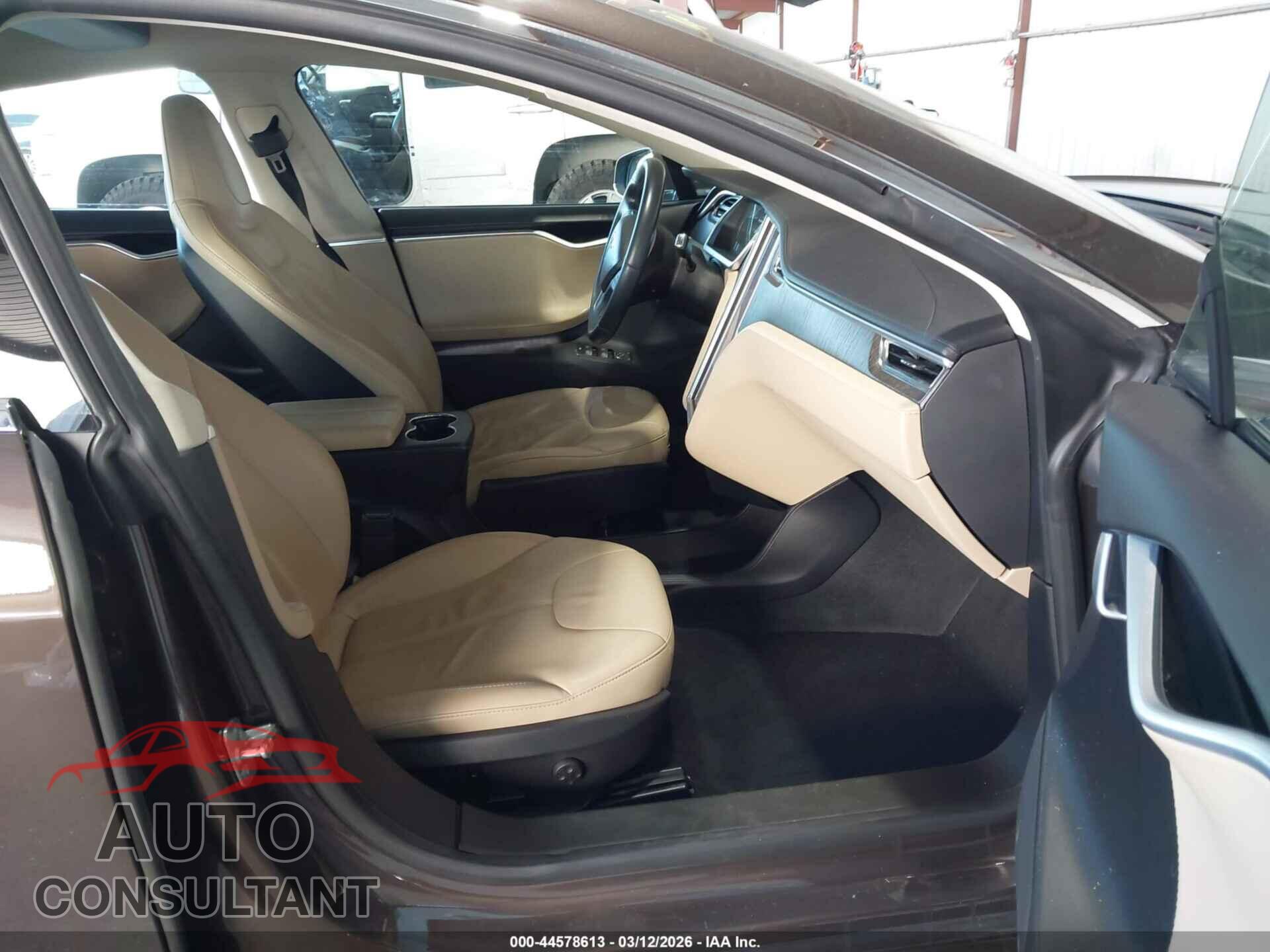 TESLA MODEL S 2013 - 5YJSA1DN6DFP06074