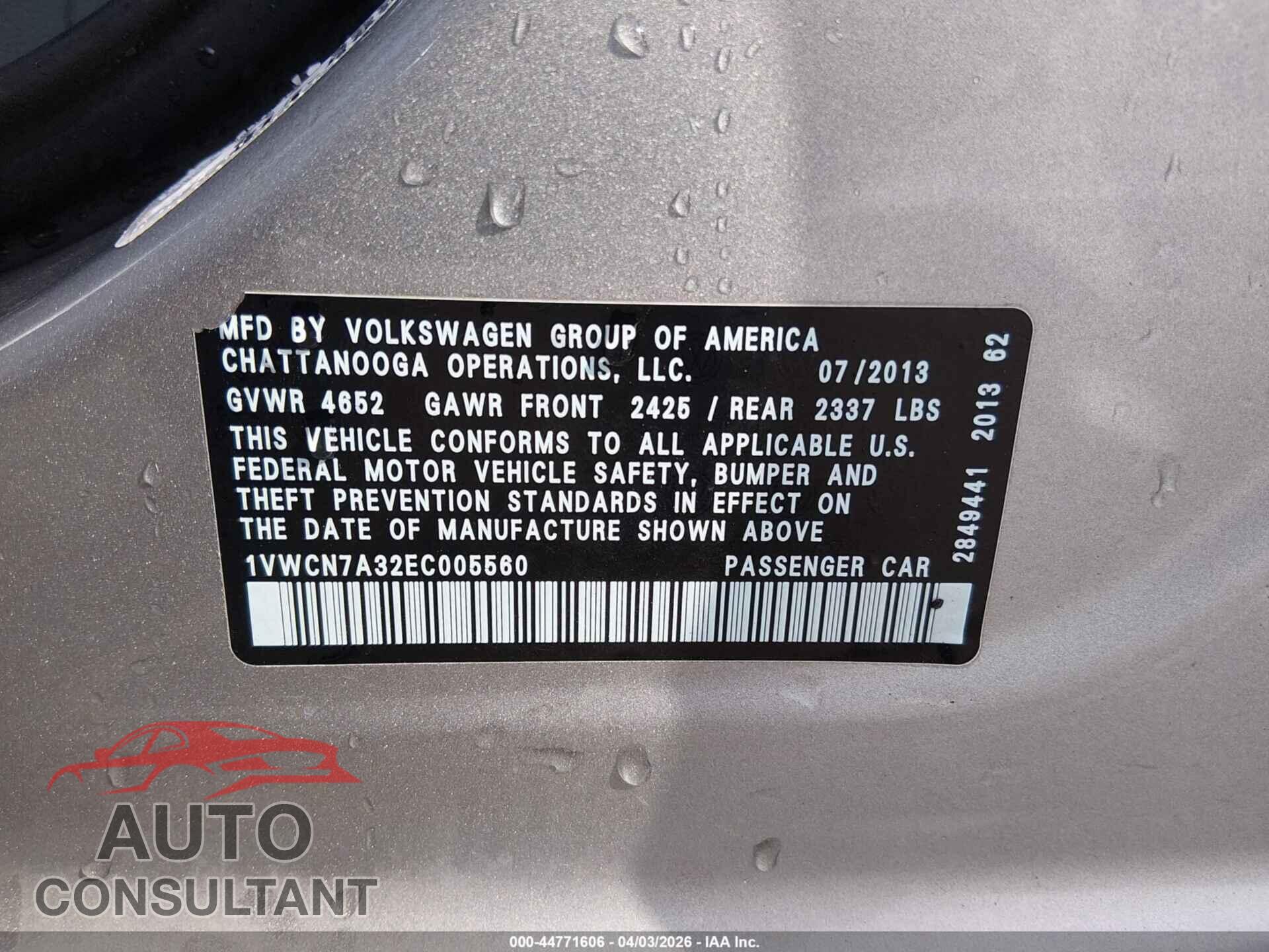 VOLKSWAGEN PASSAT 2014 - 1VWCN7A32EC005560