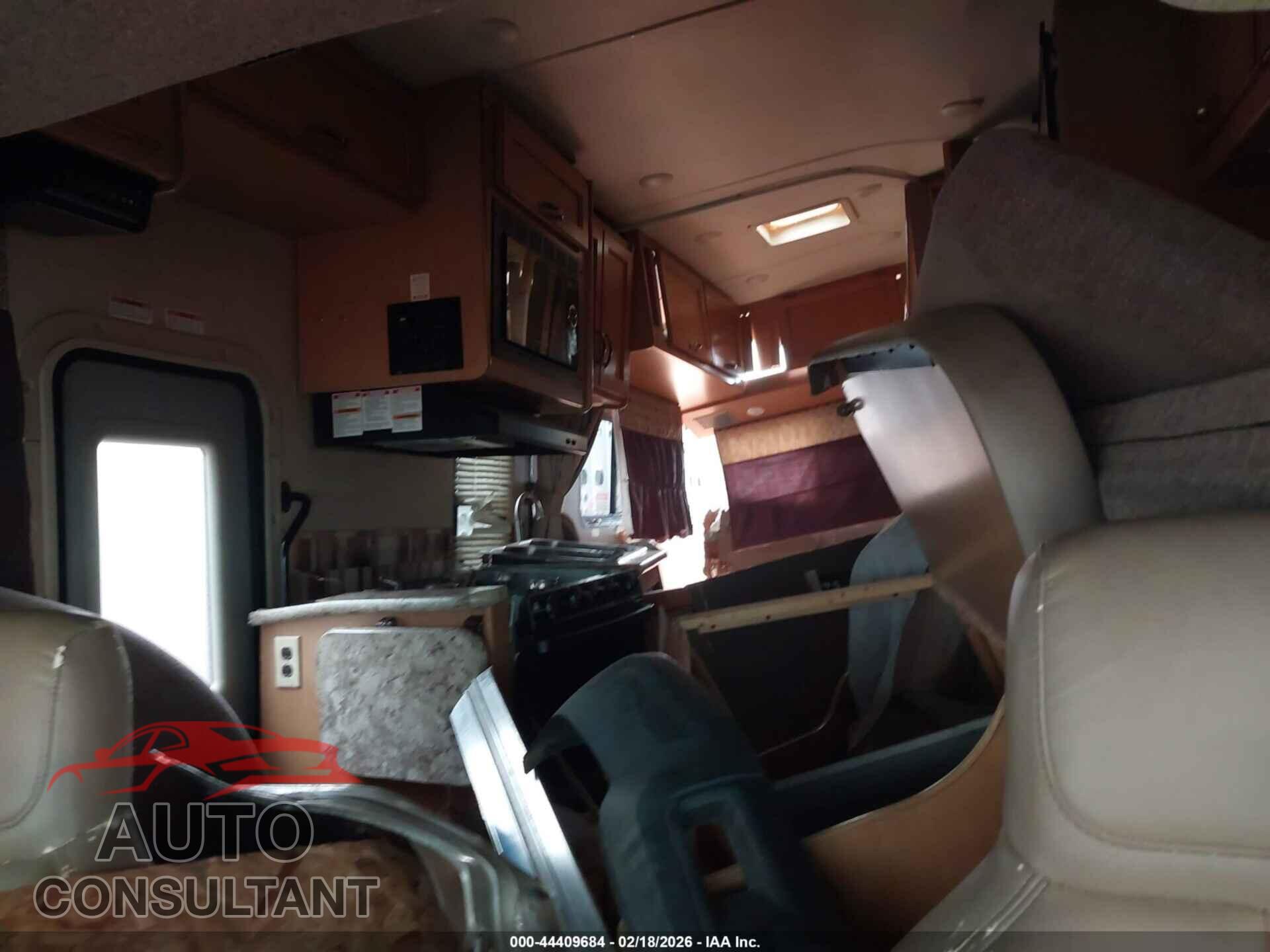 FORD E-350 CUTAWAY 2017 - 1FDWE3FS4HDC35071