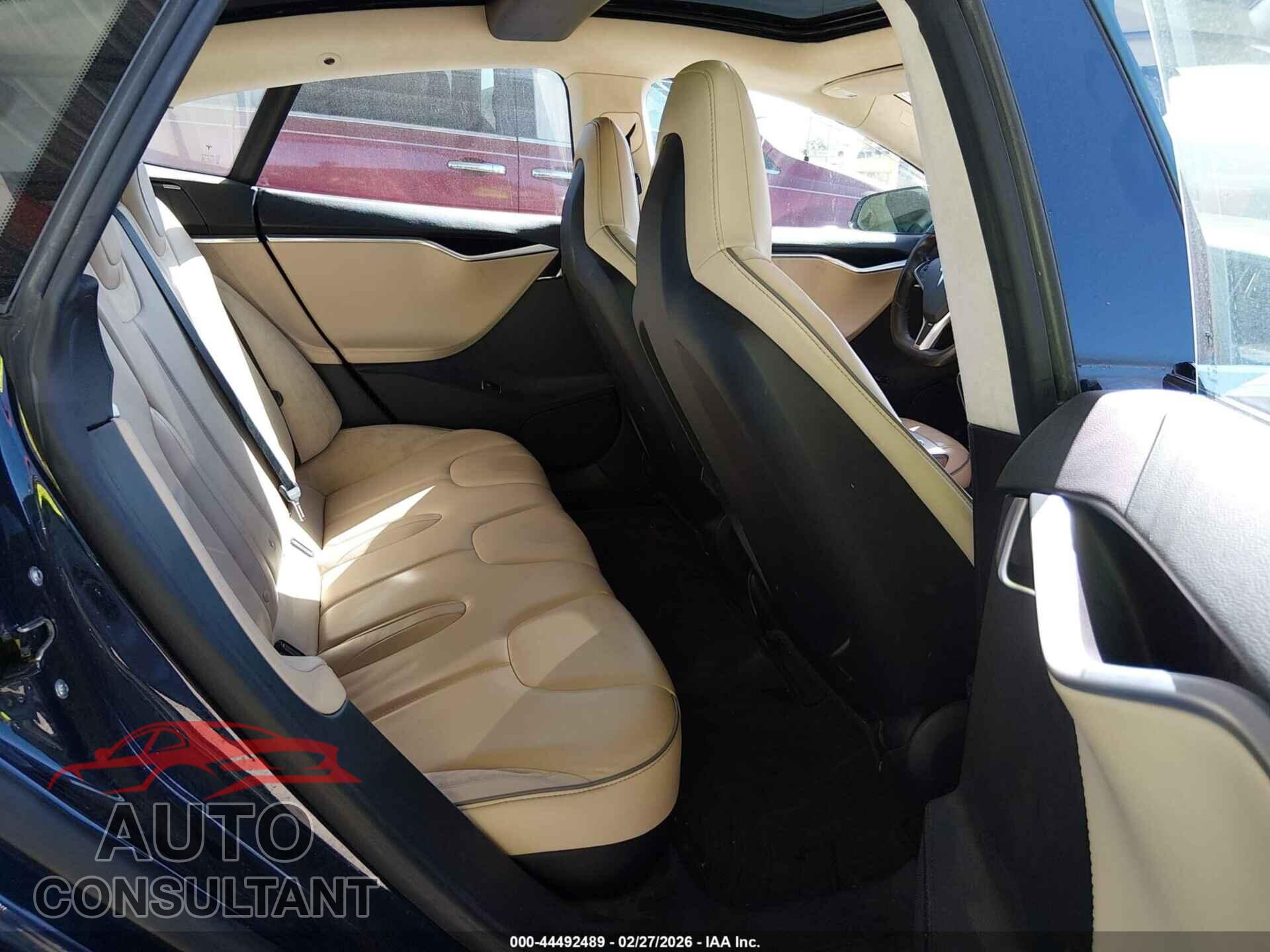 TESLA MODEL S 2013 - 5YJSA1CP2DFP04423