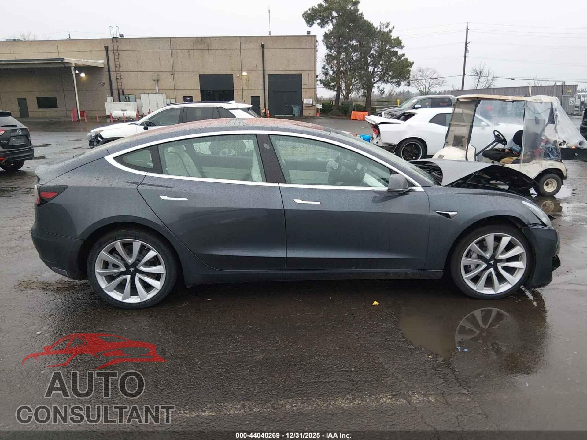 TESLA MODEL 3 2018 - 5YJ3E1EA8JF169207