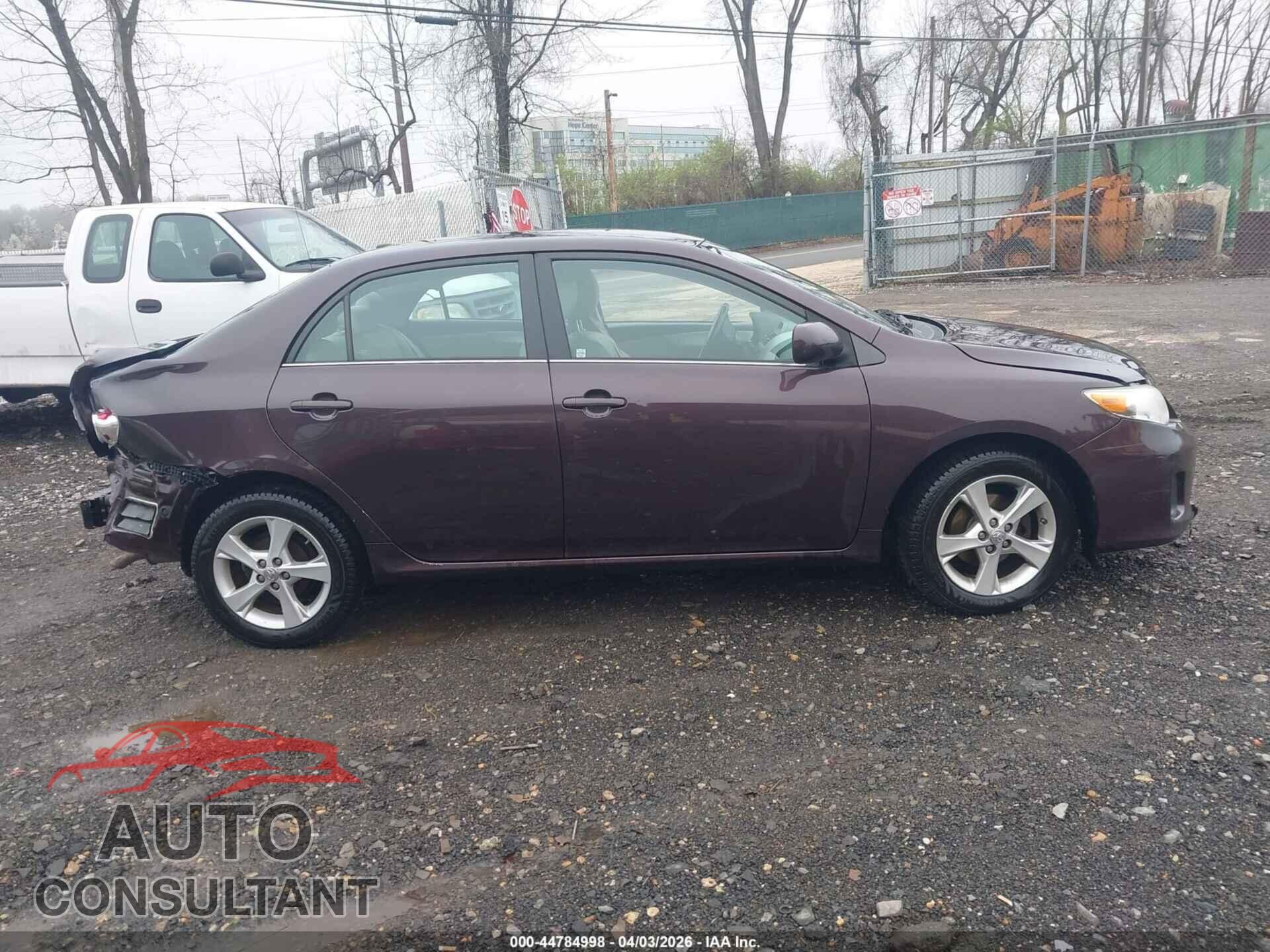 TOYOTA COROLLA 2013 - 2T1BU4EE2DC065355