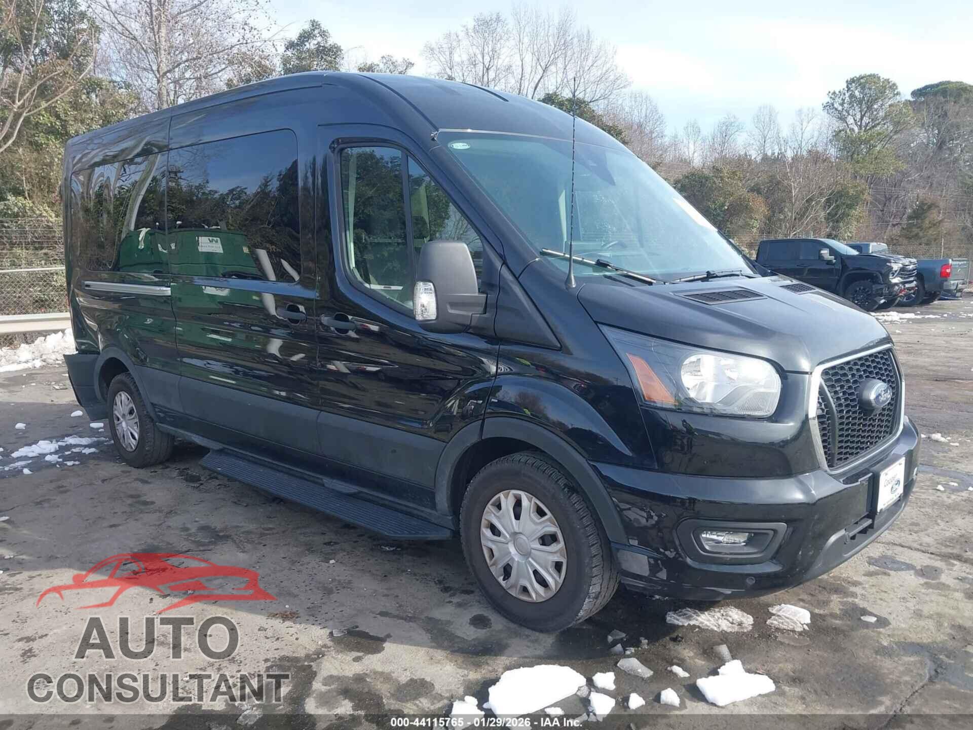 FORD TRANSIT-350 PASSENGER VAN 2024 - 1FBAX2C86RKB81706