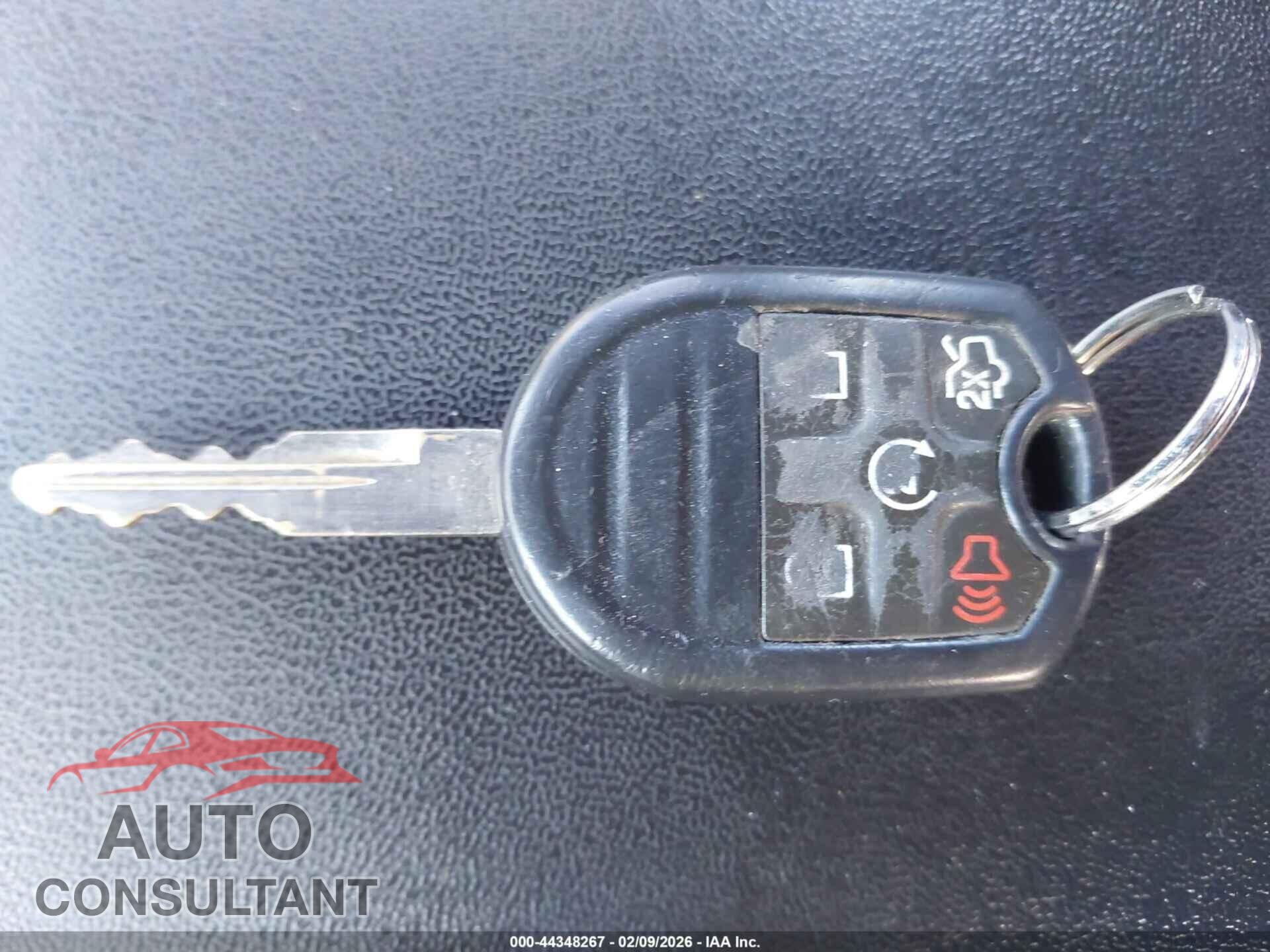 FORD TAURUS 2013 - 1FAHP2E81DG120997