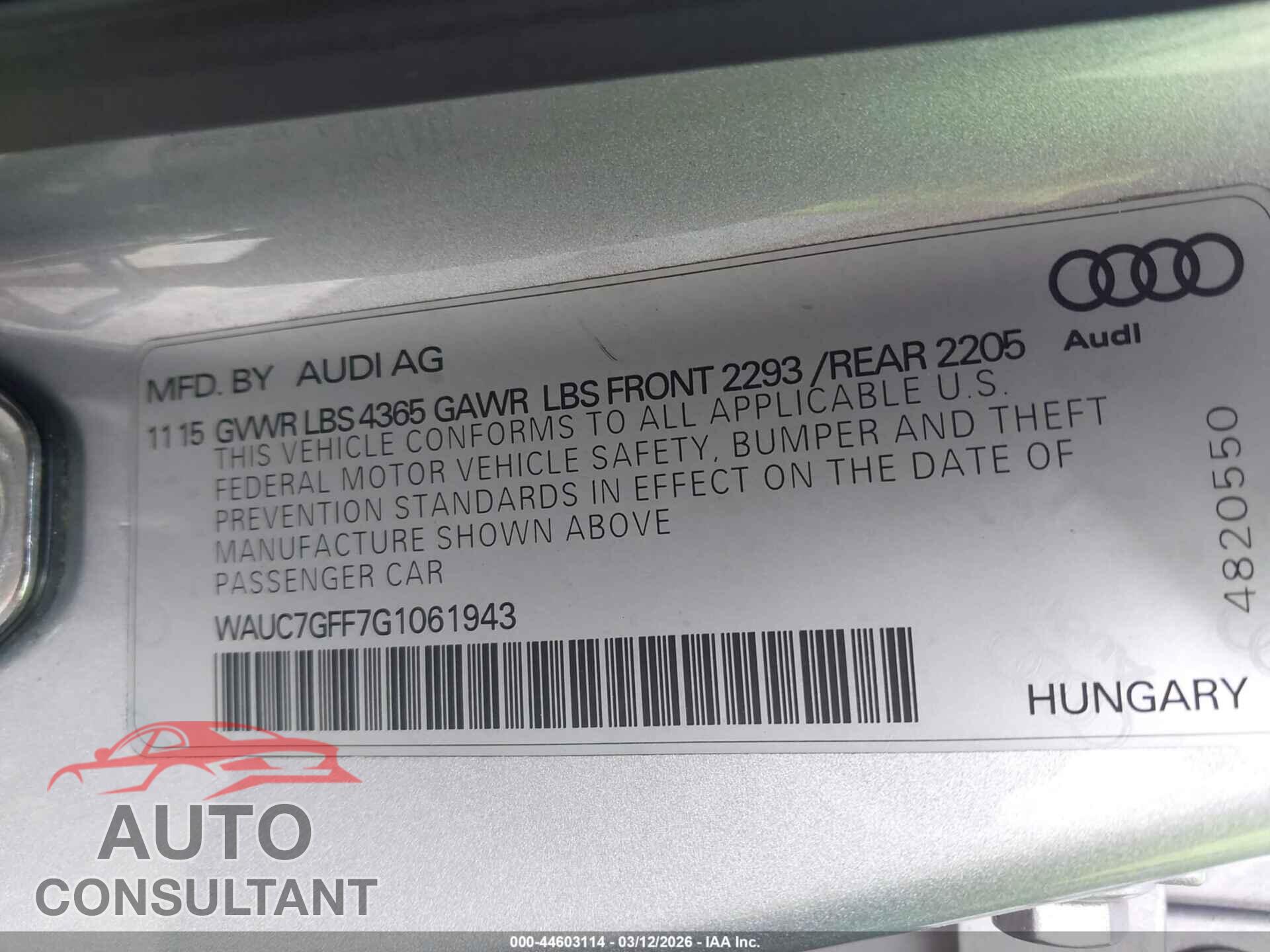 AUDI A3 2016 - WAUC7GFF7G1061943