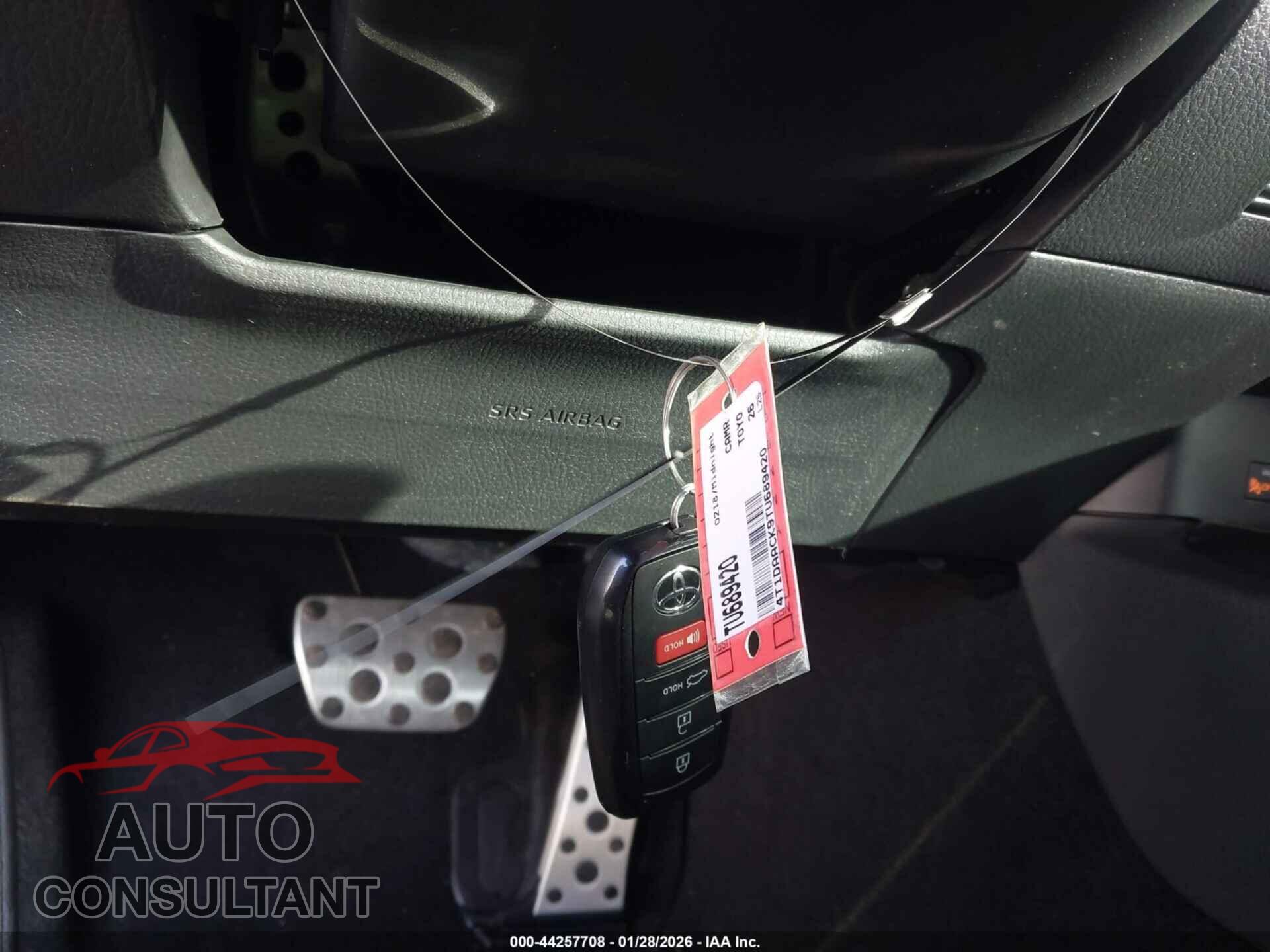 TOYOTA CAMRY 2026 - 4T1DAACK9TU689420