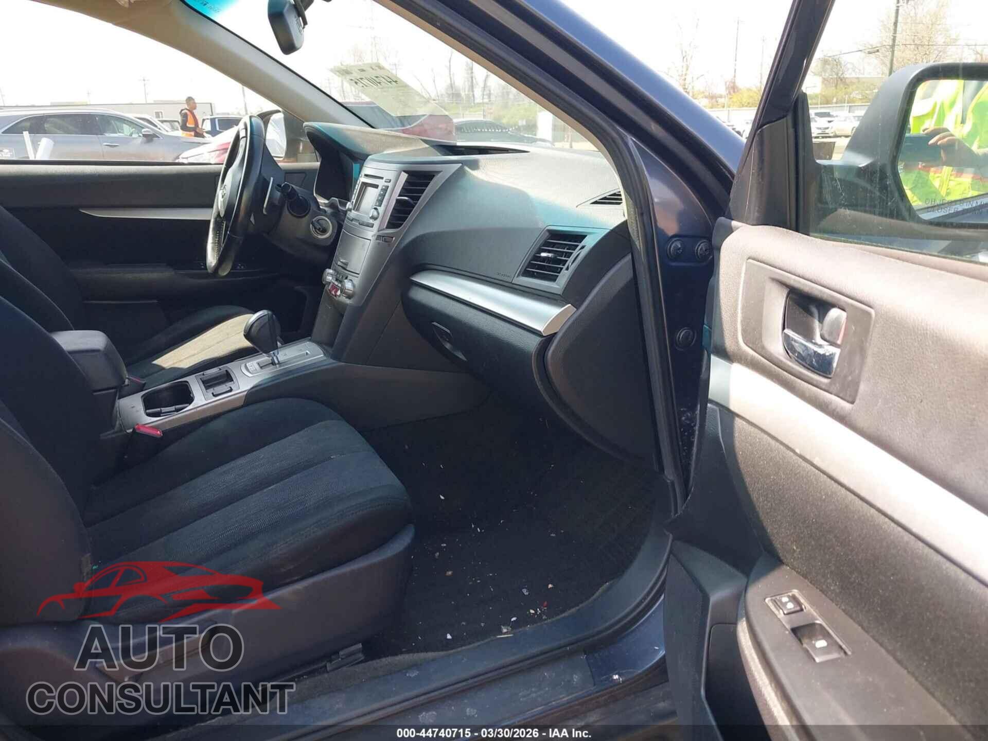 SUBARU OUTBACK 2014 - 4S4BRCDC5E3270007
