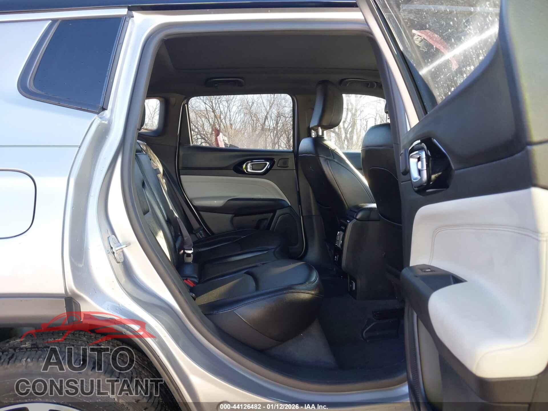 JEEP COMPASS 2023 - 3C4NJDCN7PT523868